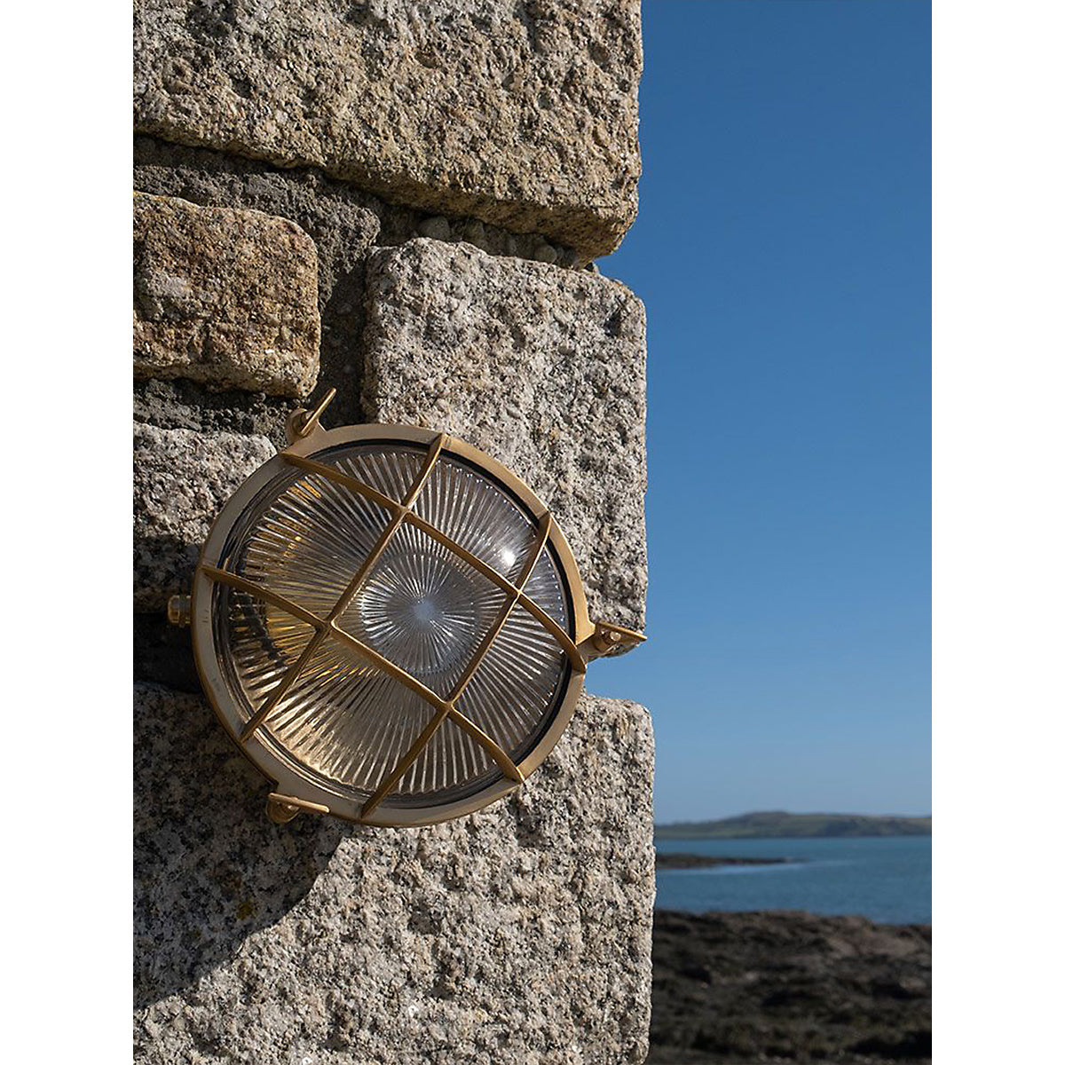 Caspian Wall Lamp