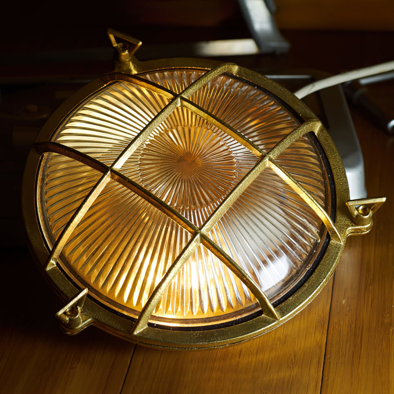 Caspian Wall Lamp