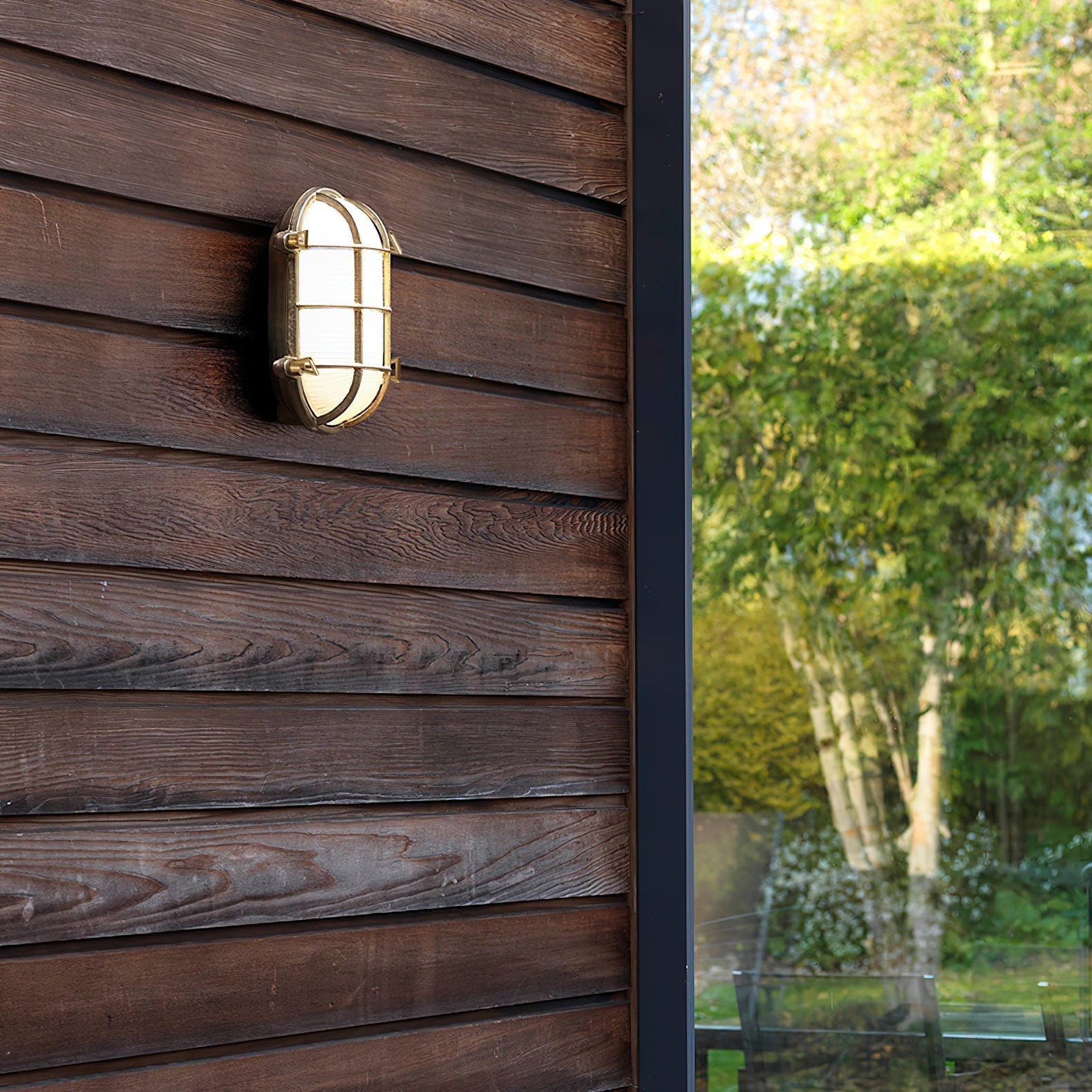Caspian Wall Lamp