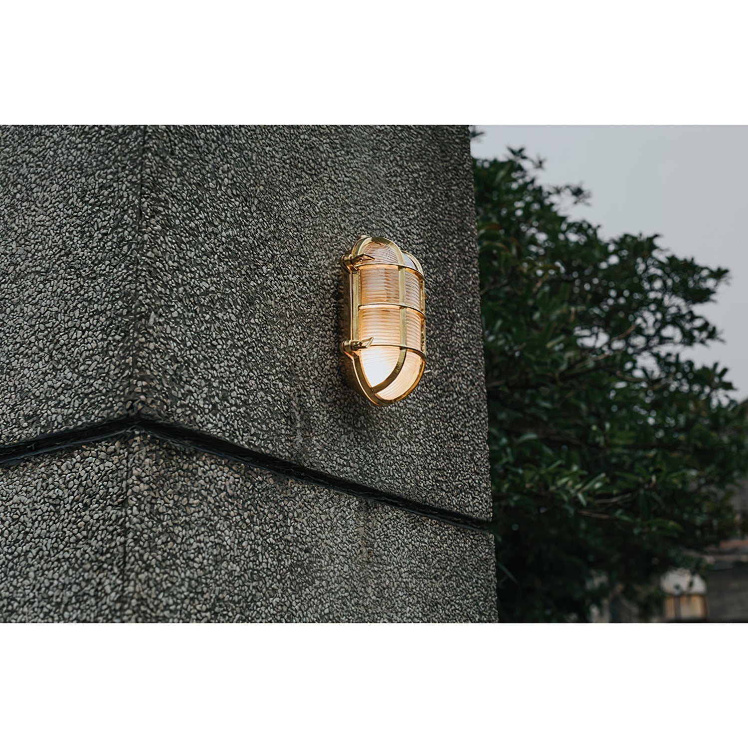 Caspian Wall Lamp