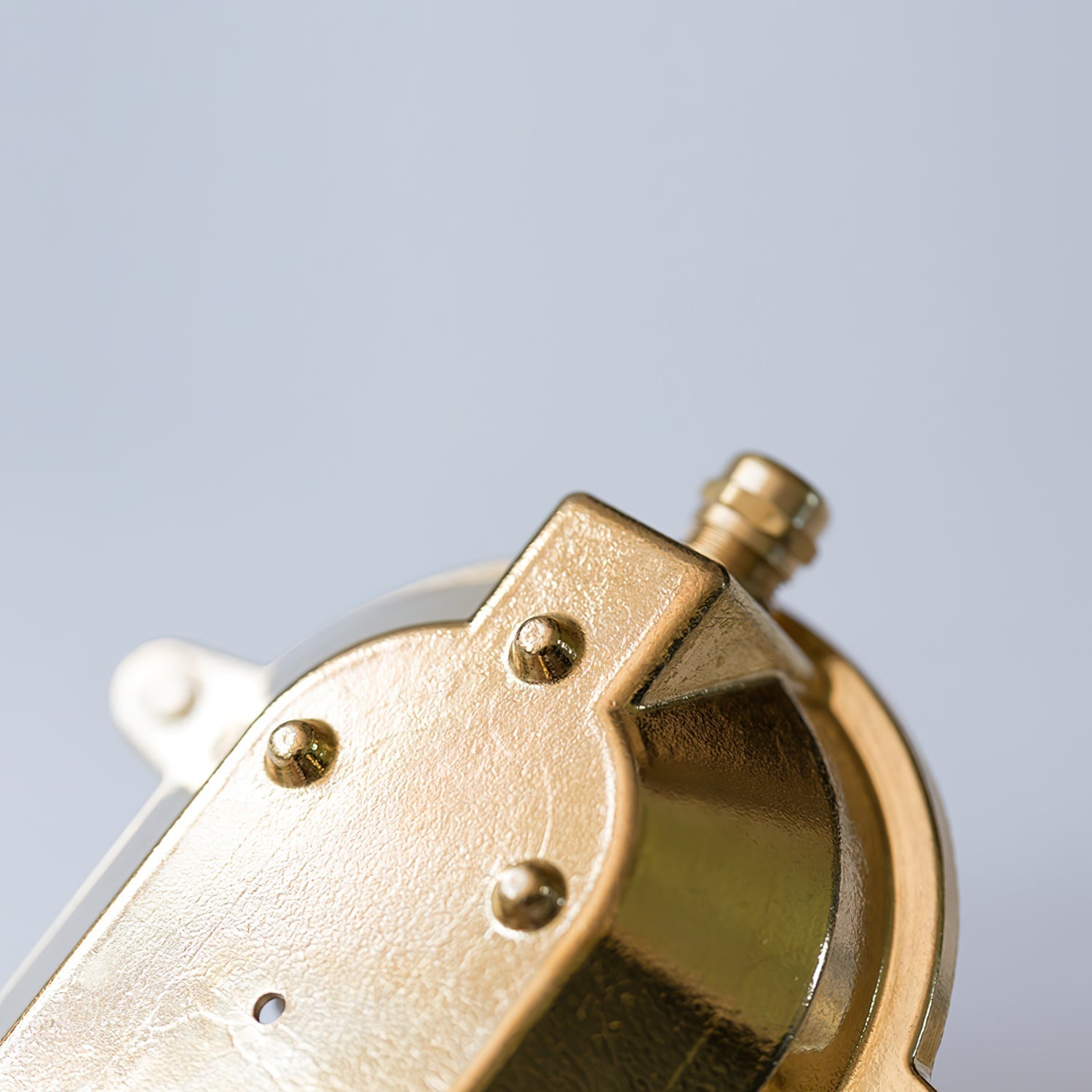 Caspian Wall Lamp