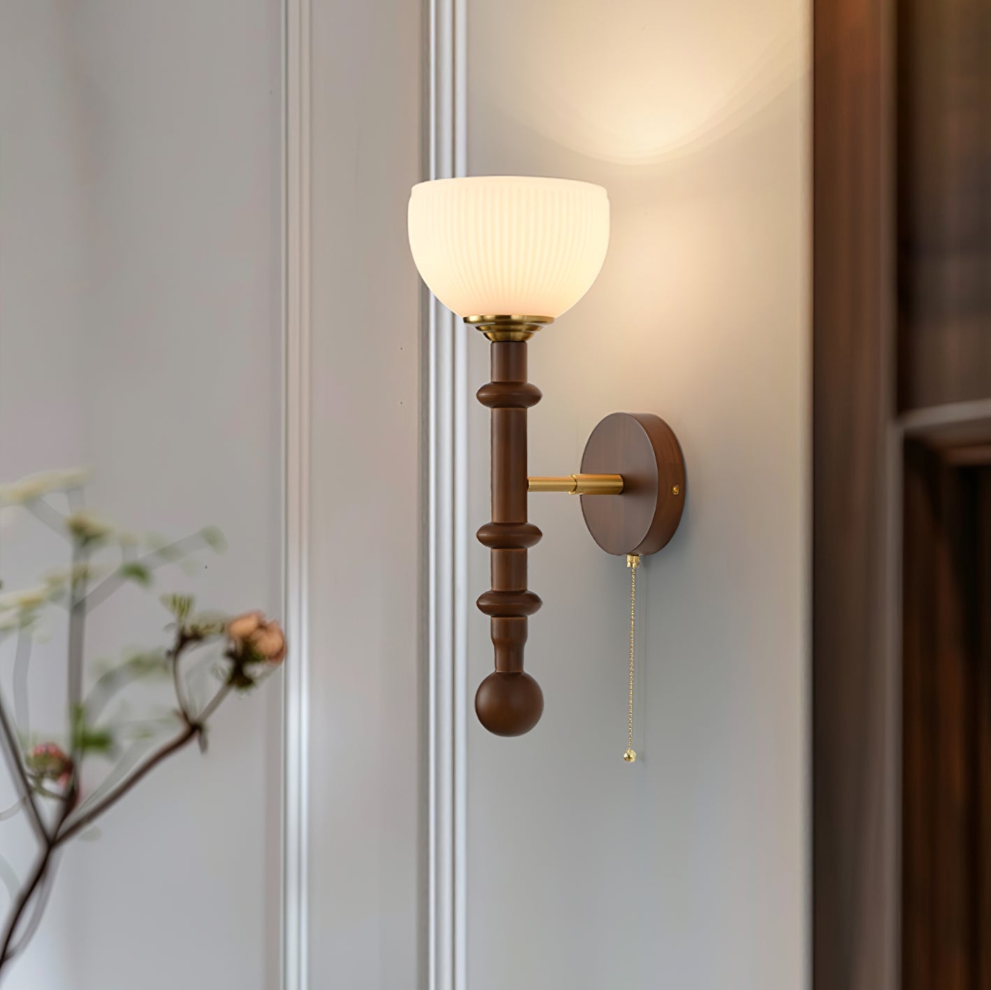 Hilda Roma Elegance Wood Sconce Wall lamp-Neutral Decor