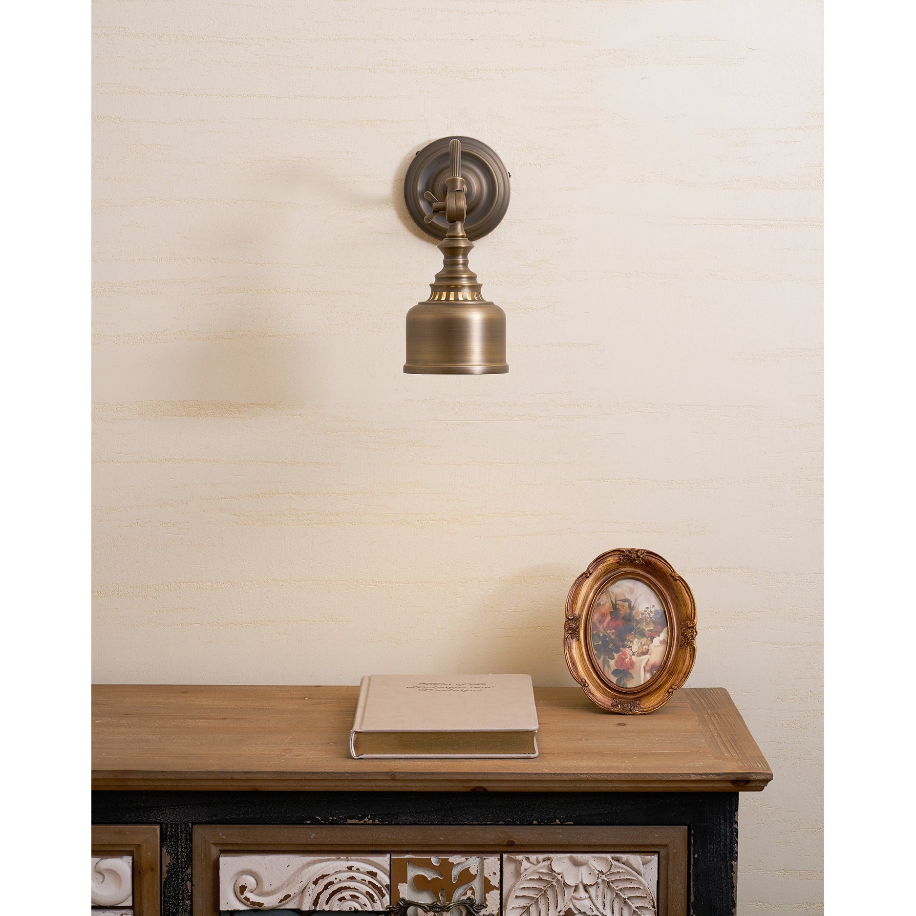 Front view of the Addison Gooseneck Wall Lamp.