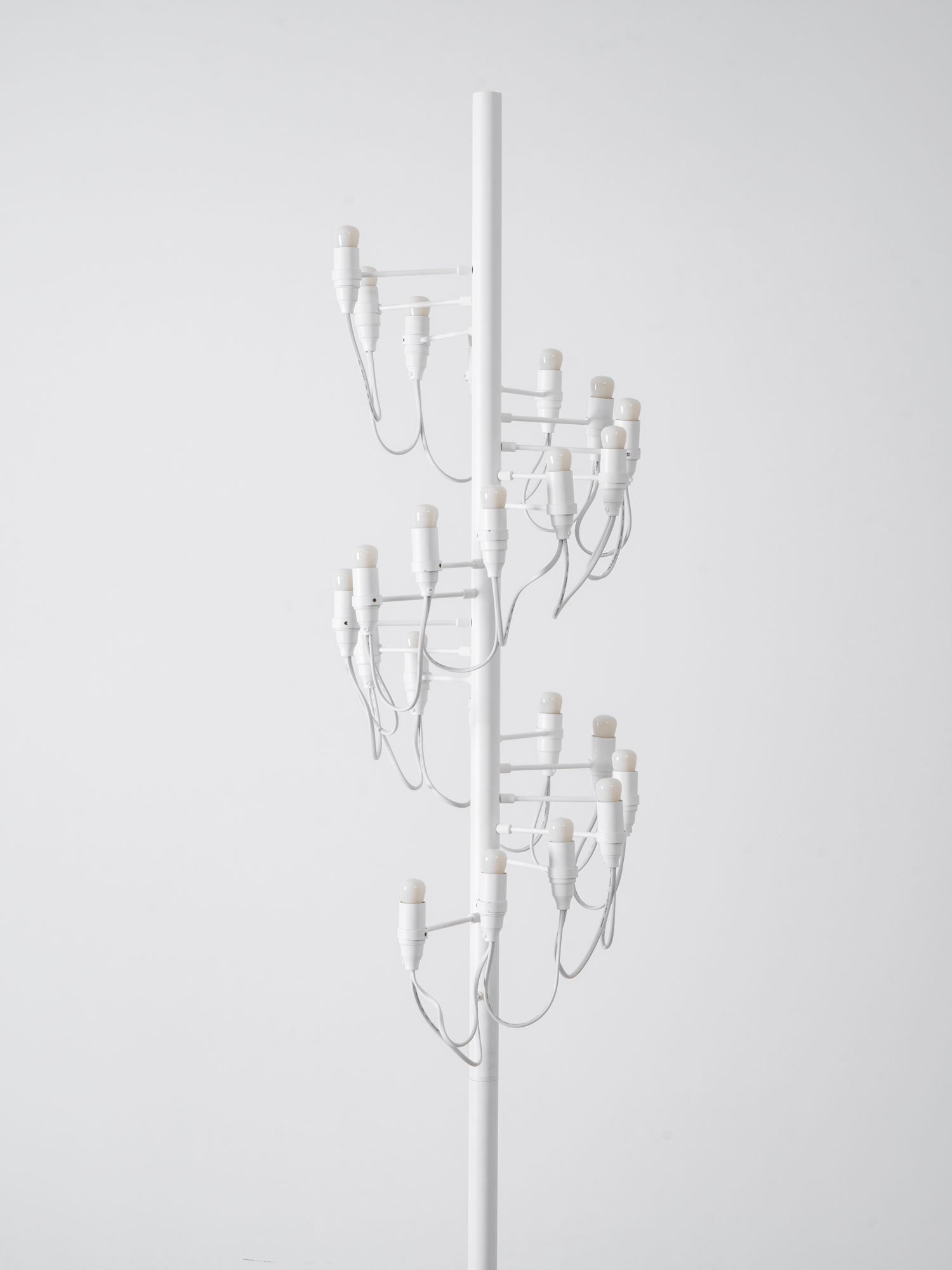 Olliryra Sculptural Steel Floor Lamp-Neutral Decor