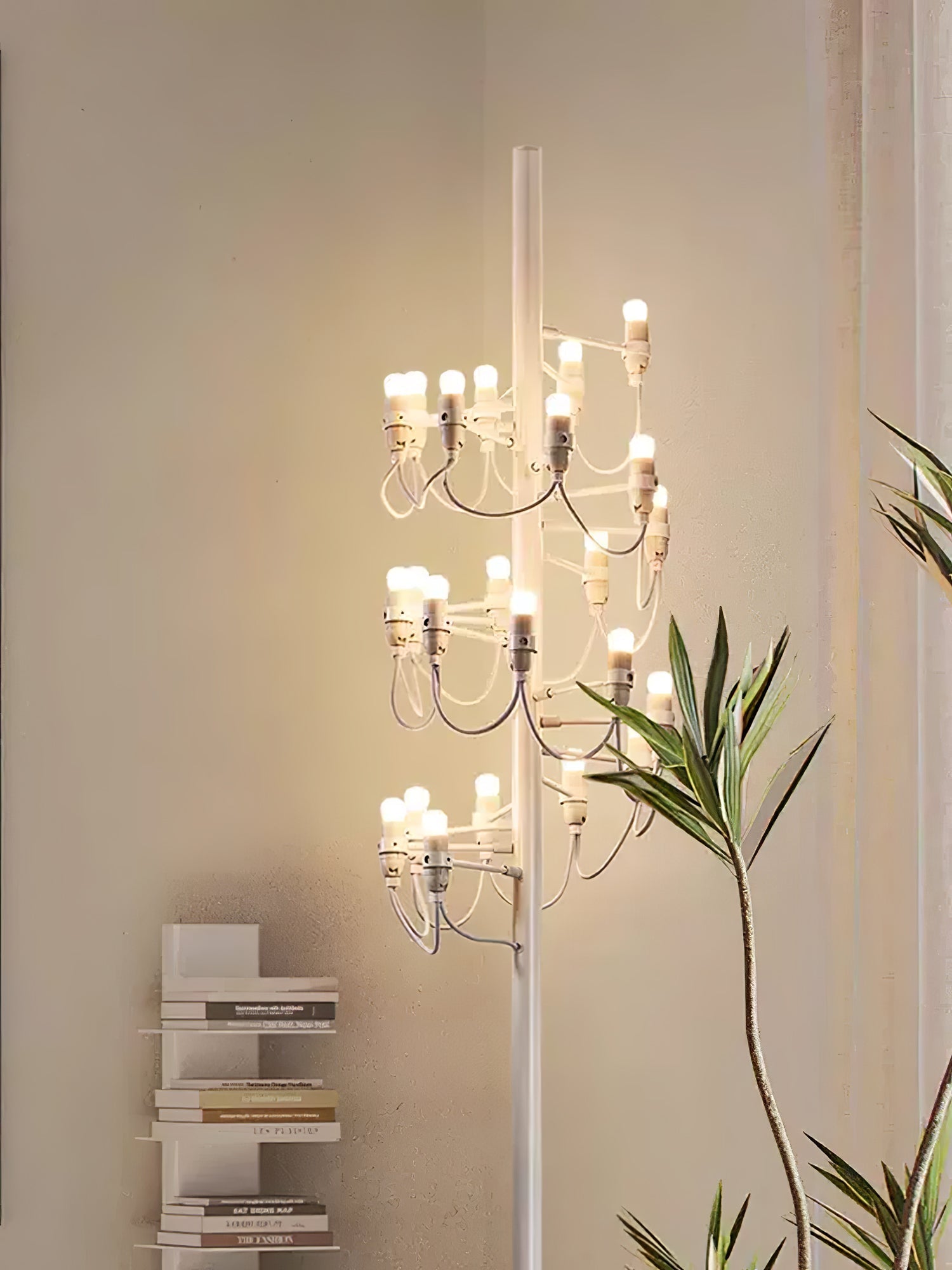Olliryra Sculptural Steel Floor Lamp-Neutral Decor