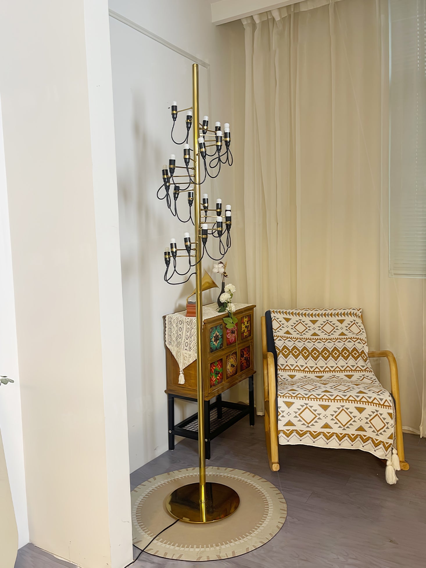 Olliryra Sculptural Steel Floor Lamp-Neutral Decor