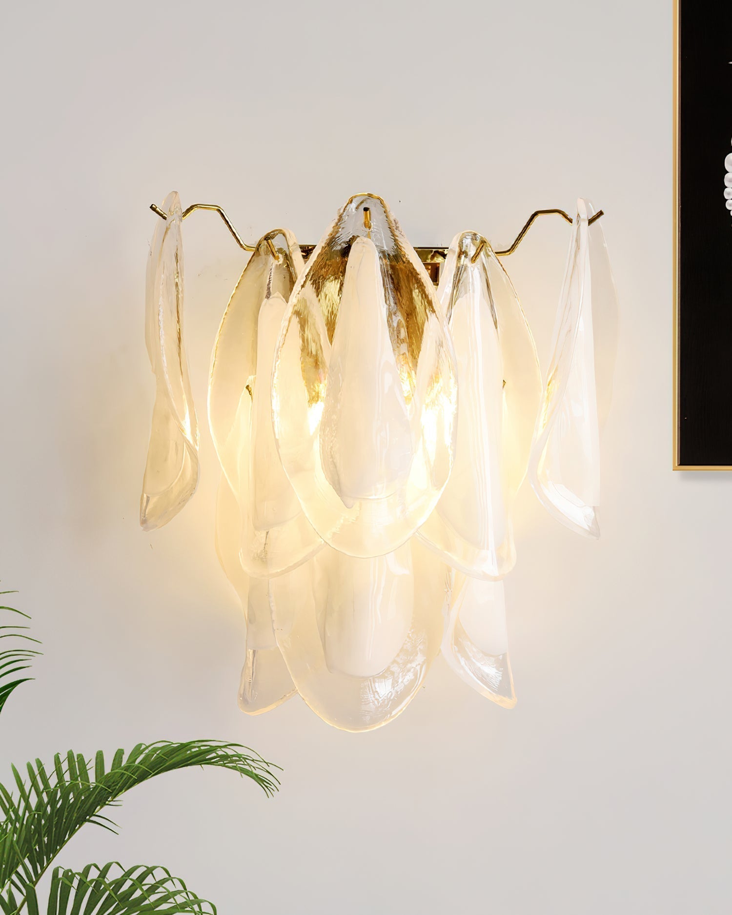 Opheli Petal Glass Wall Lamp