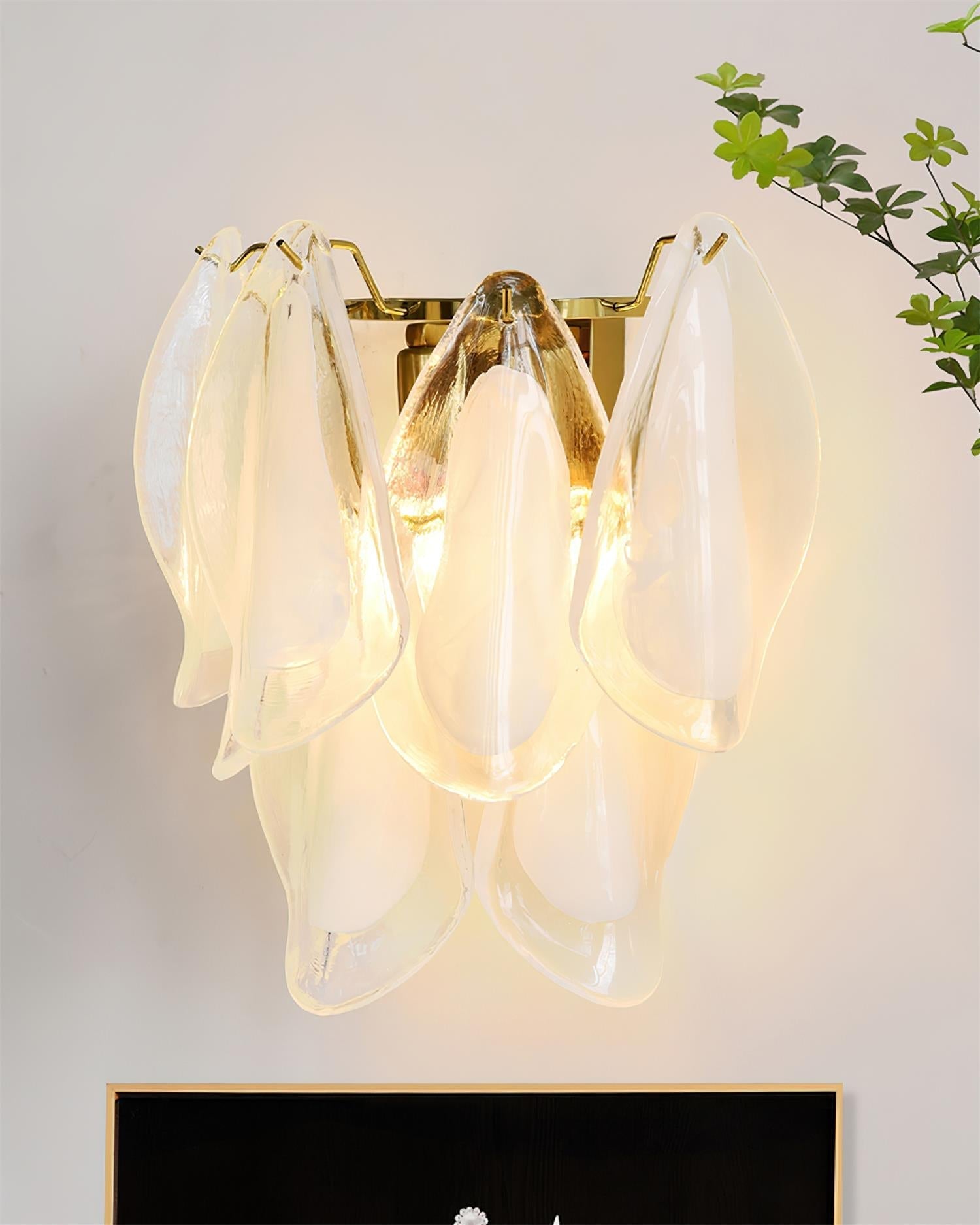 Opheli Petal Glass Wall Lamp