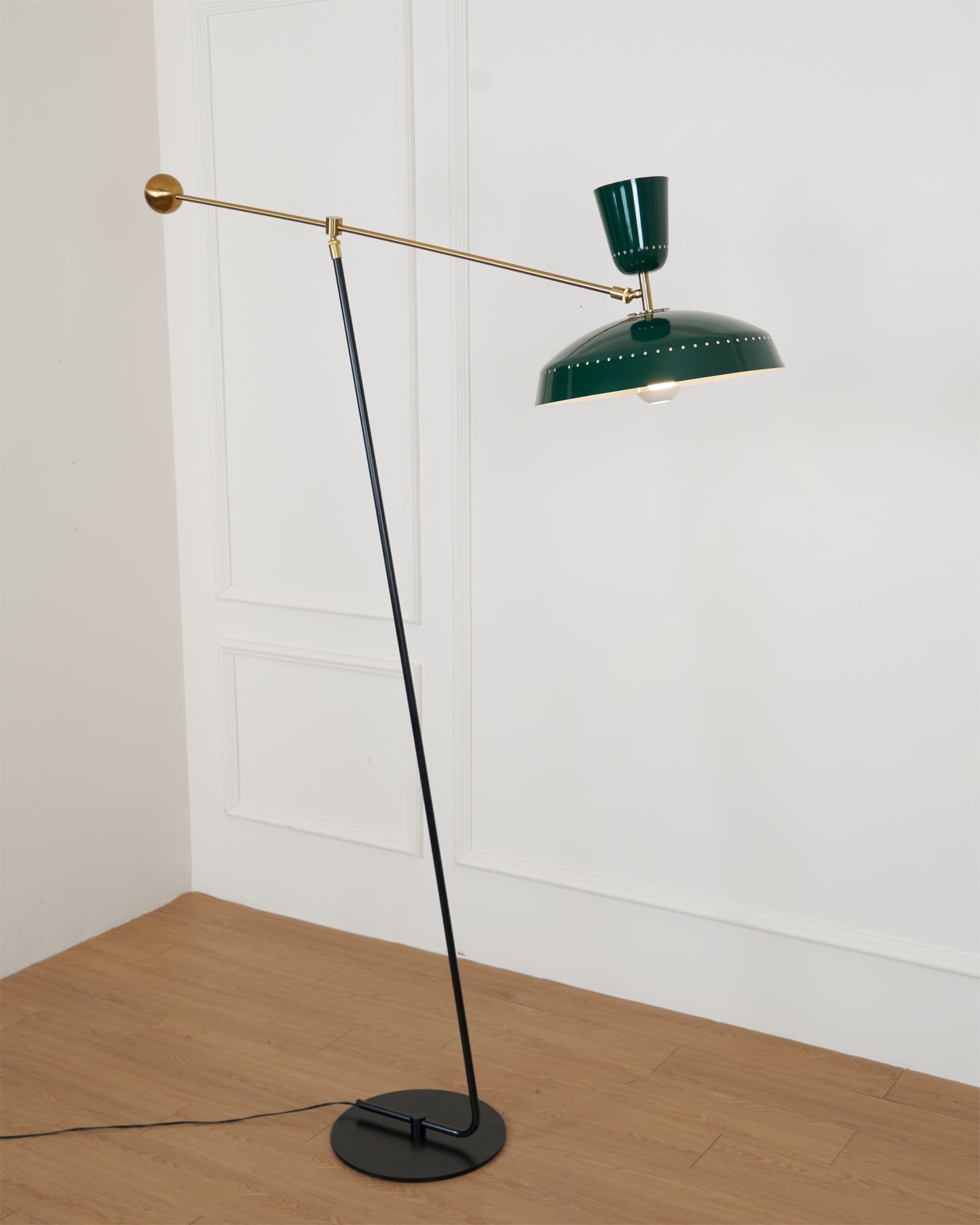 Celeste Minimalism Brass Floor Lamp-Neutral Decor