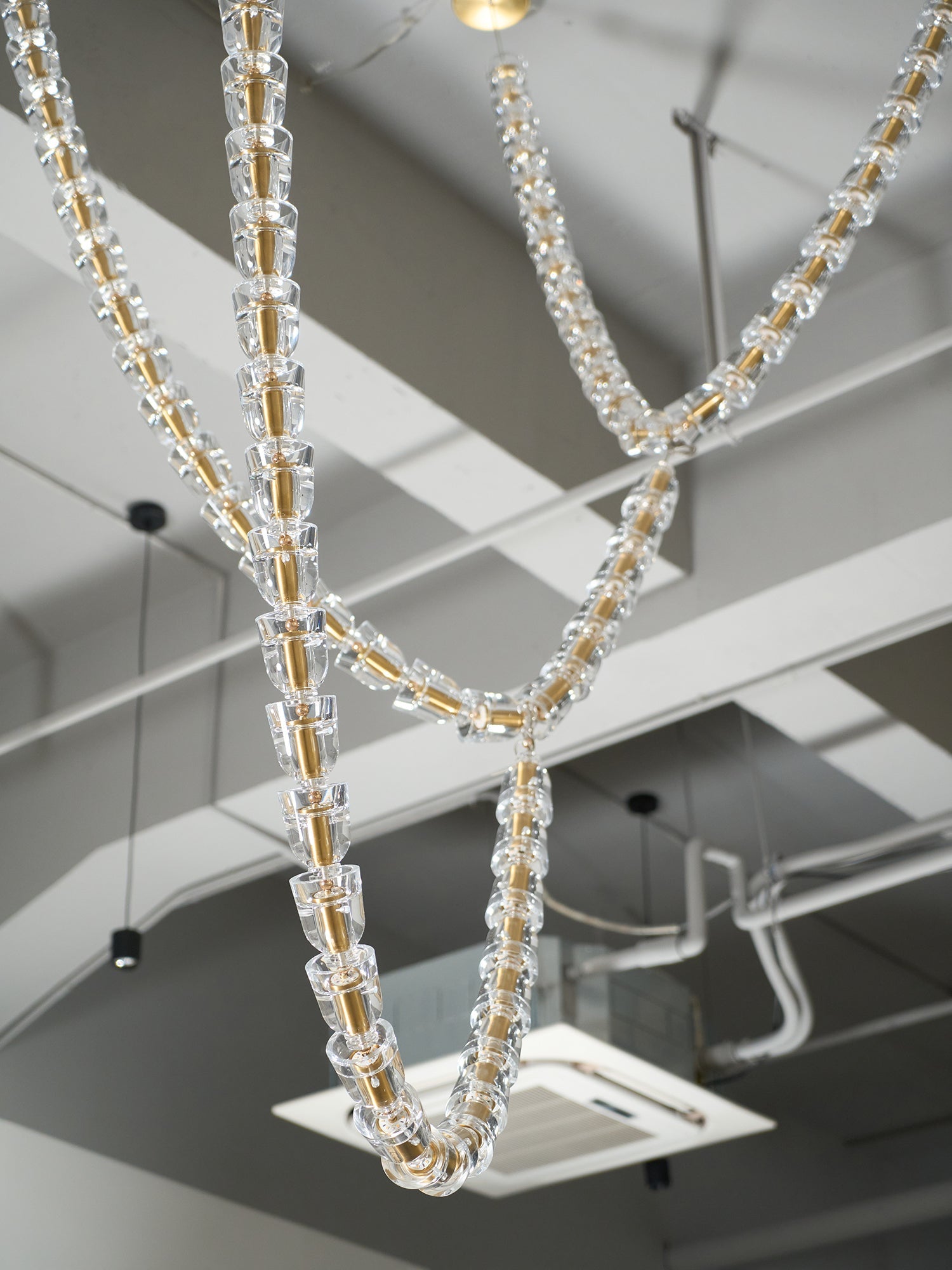 Daelen Chandelier Crystal Gold LED 3-Line-Neutral Decor