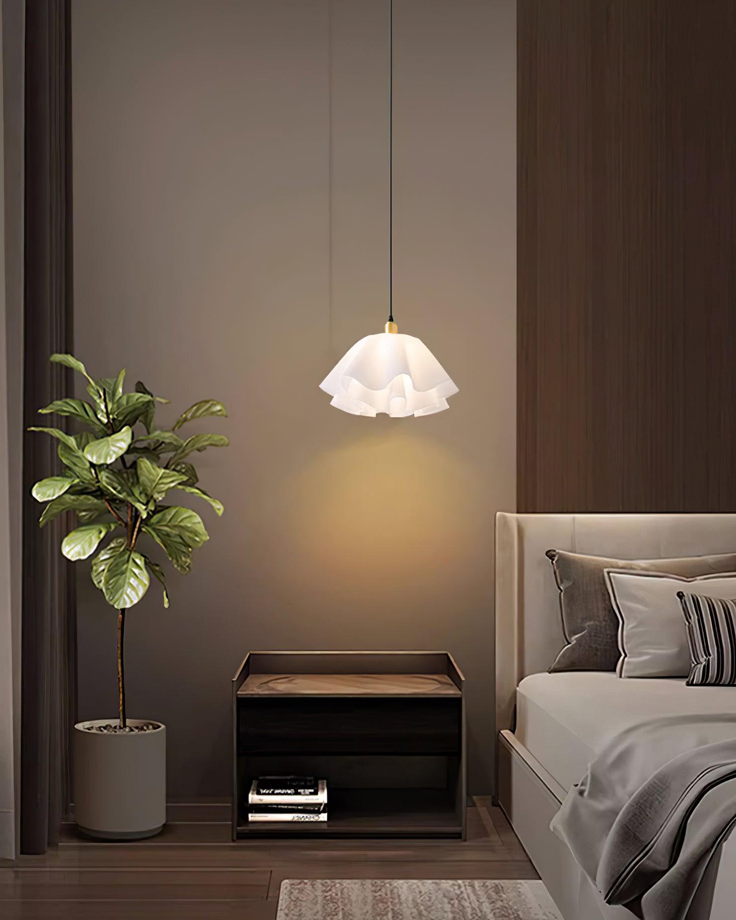 Vero Modern Petal Pendant Light-Neutral Decor