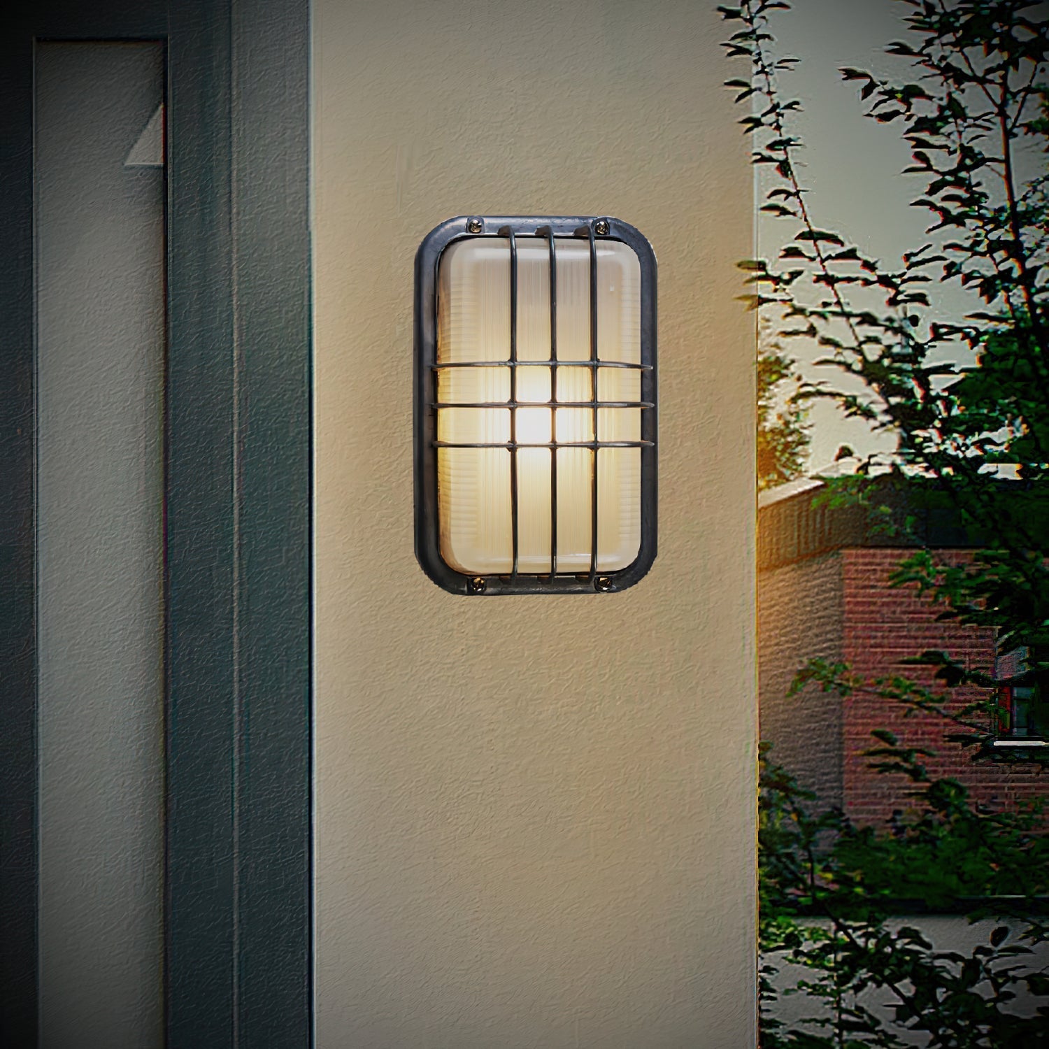 Rowan Outdoor Wall Lamp
