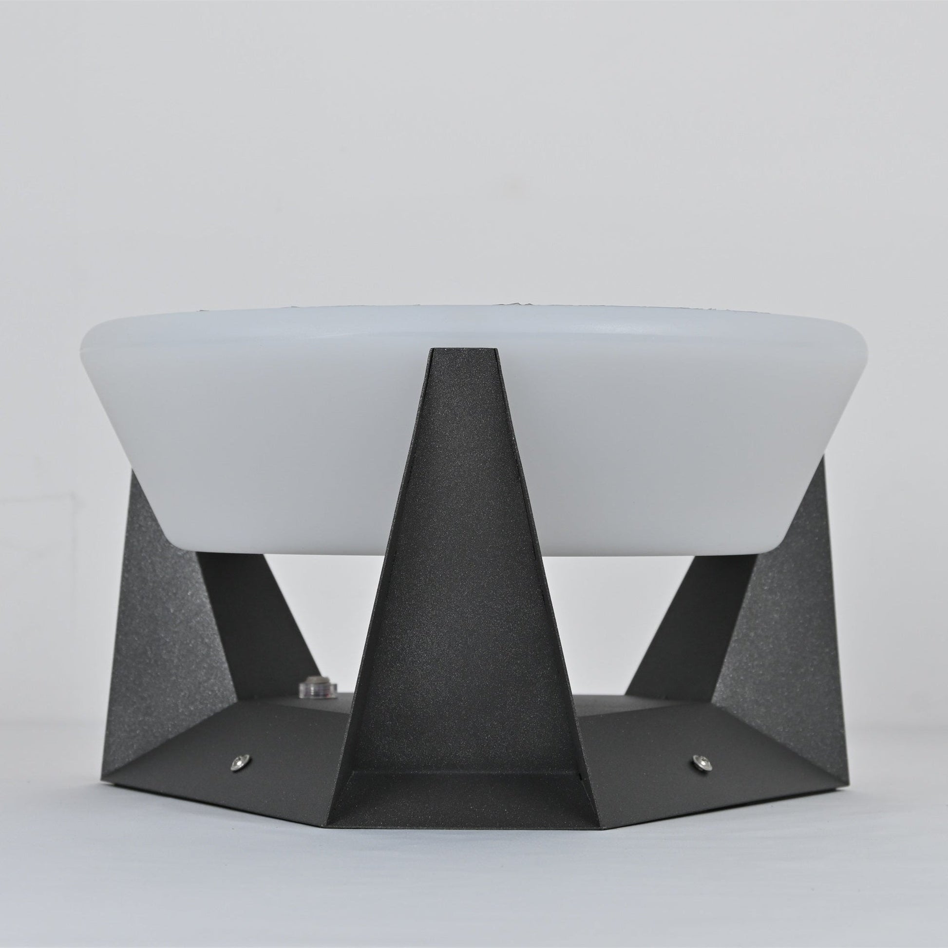 Auren Modern Solar Outdoor Light-Neutral Decor
