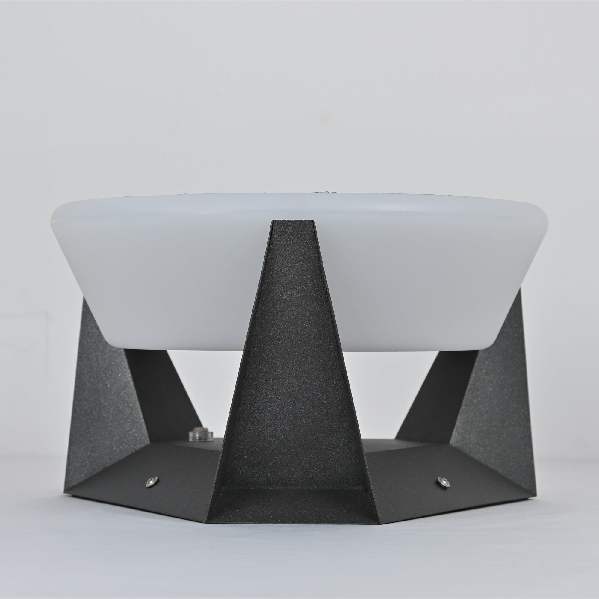 Auren Modern Solar Outdoor Light-Neutral Decor