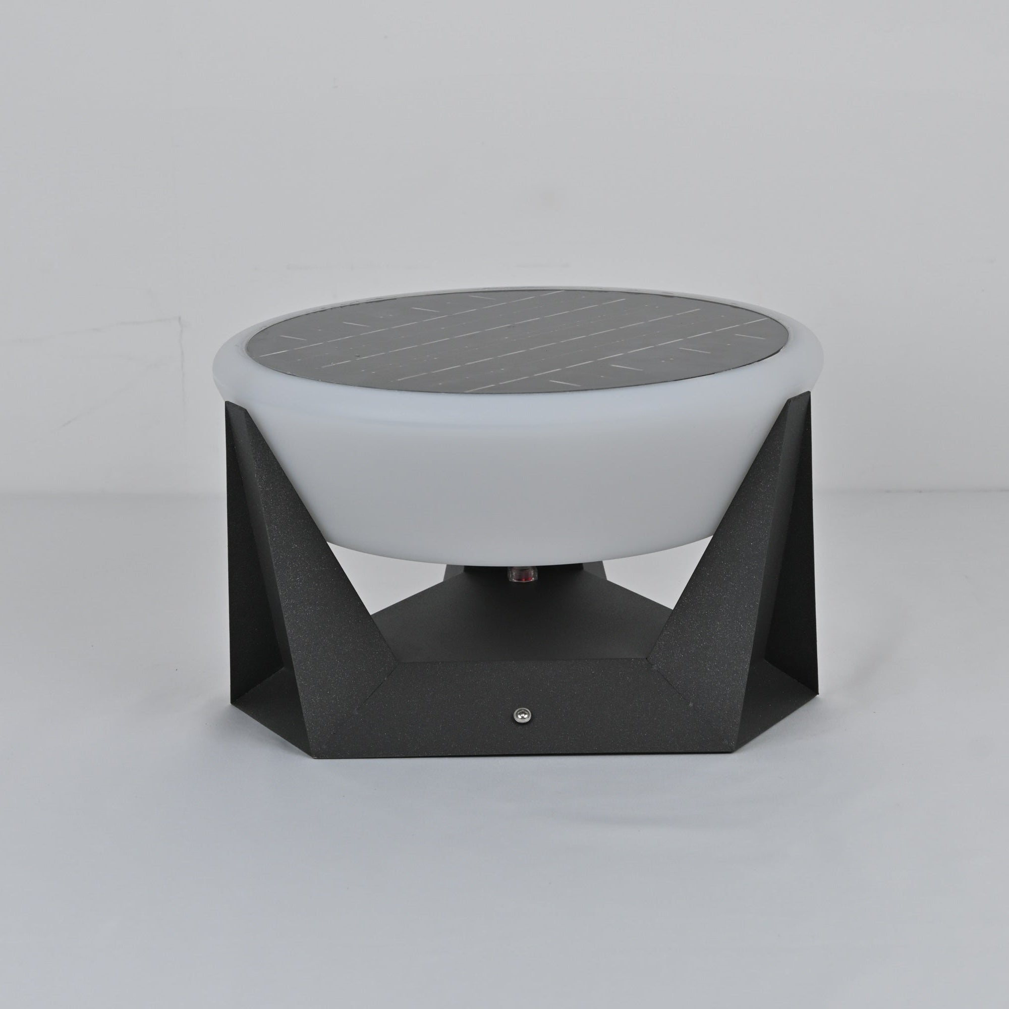 Auren Modern Solar Outdoor Light-Neutral Decor