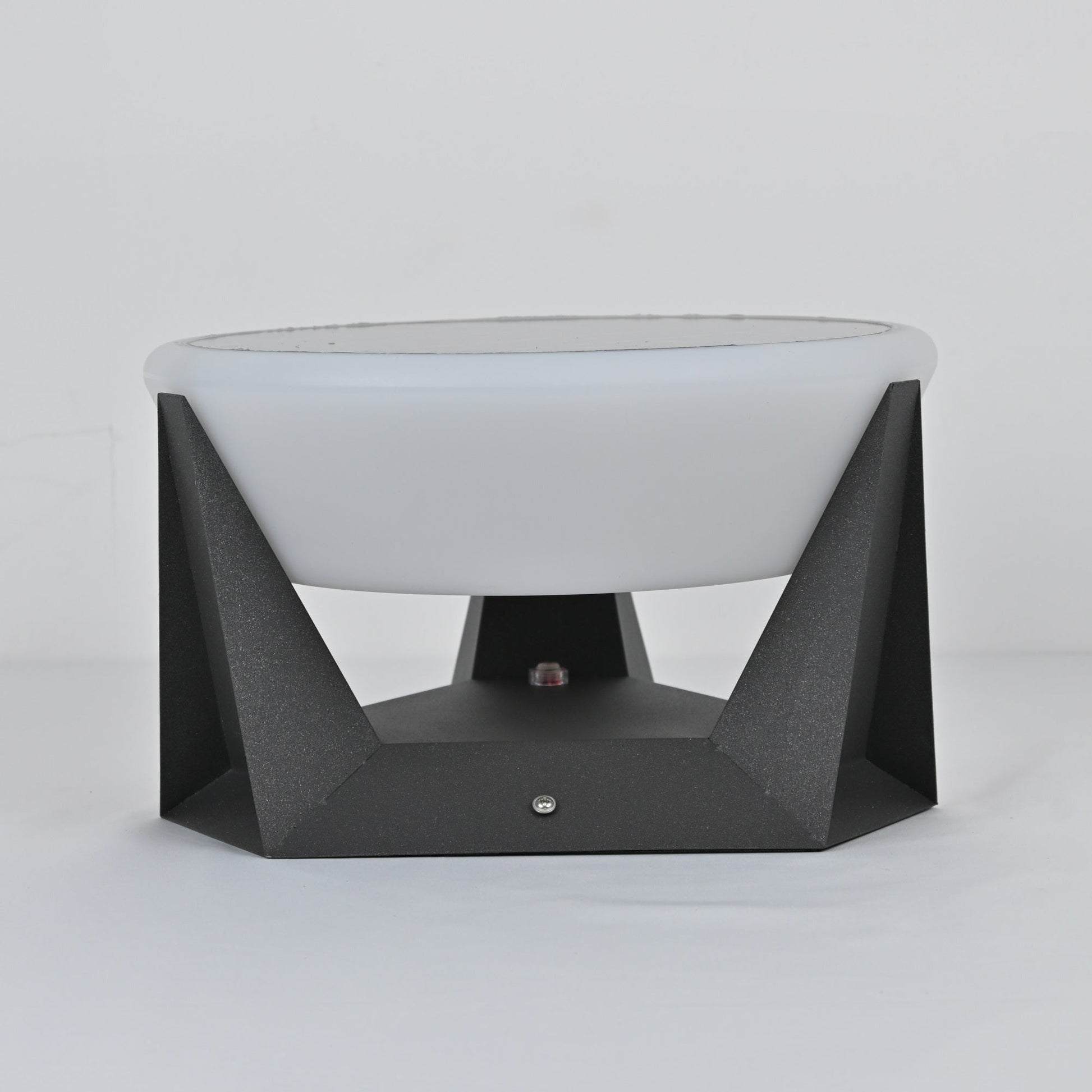 Auren Modern Solar Outdoor Light-Neutral Decor