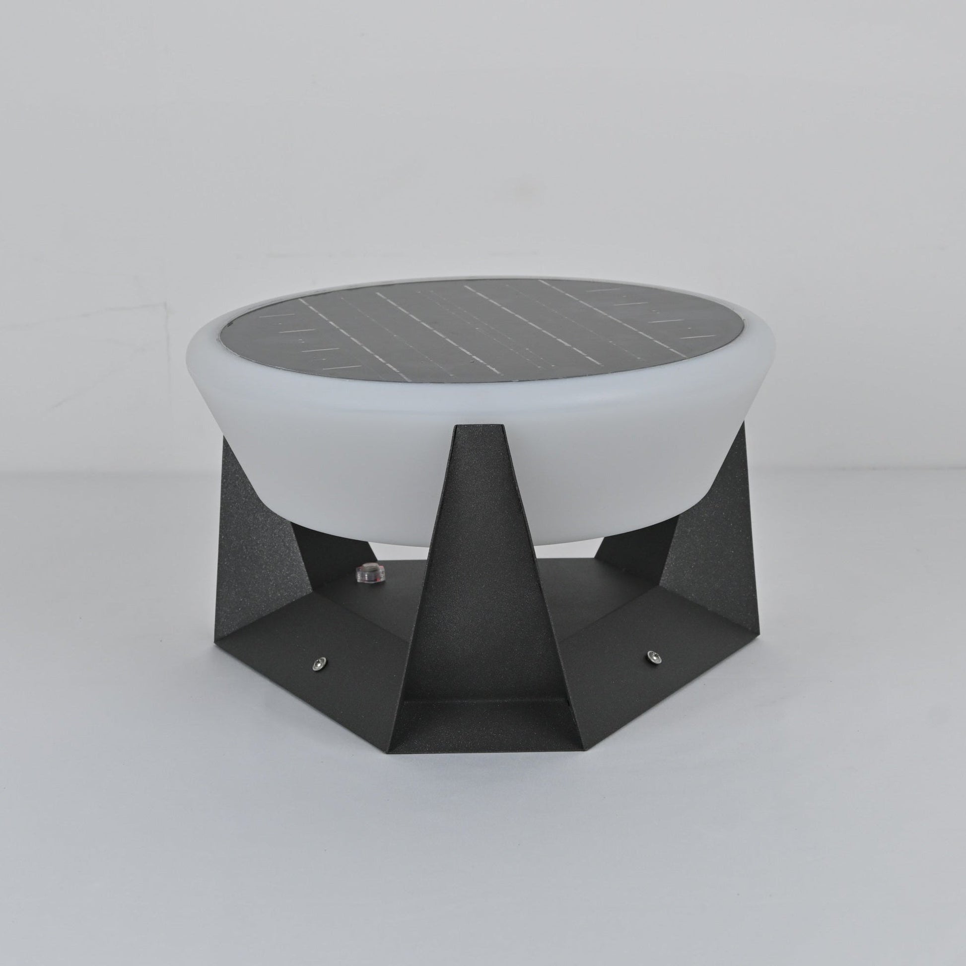 Auren Modern Solar Outdoor Light-Neutral Decor