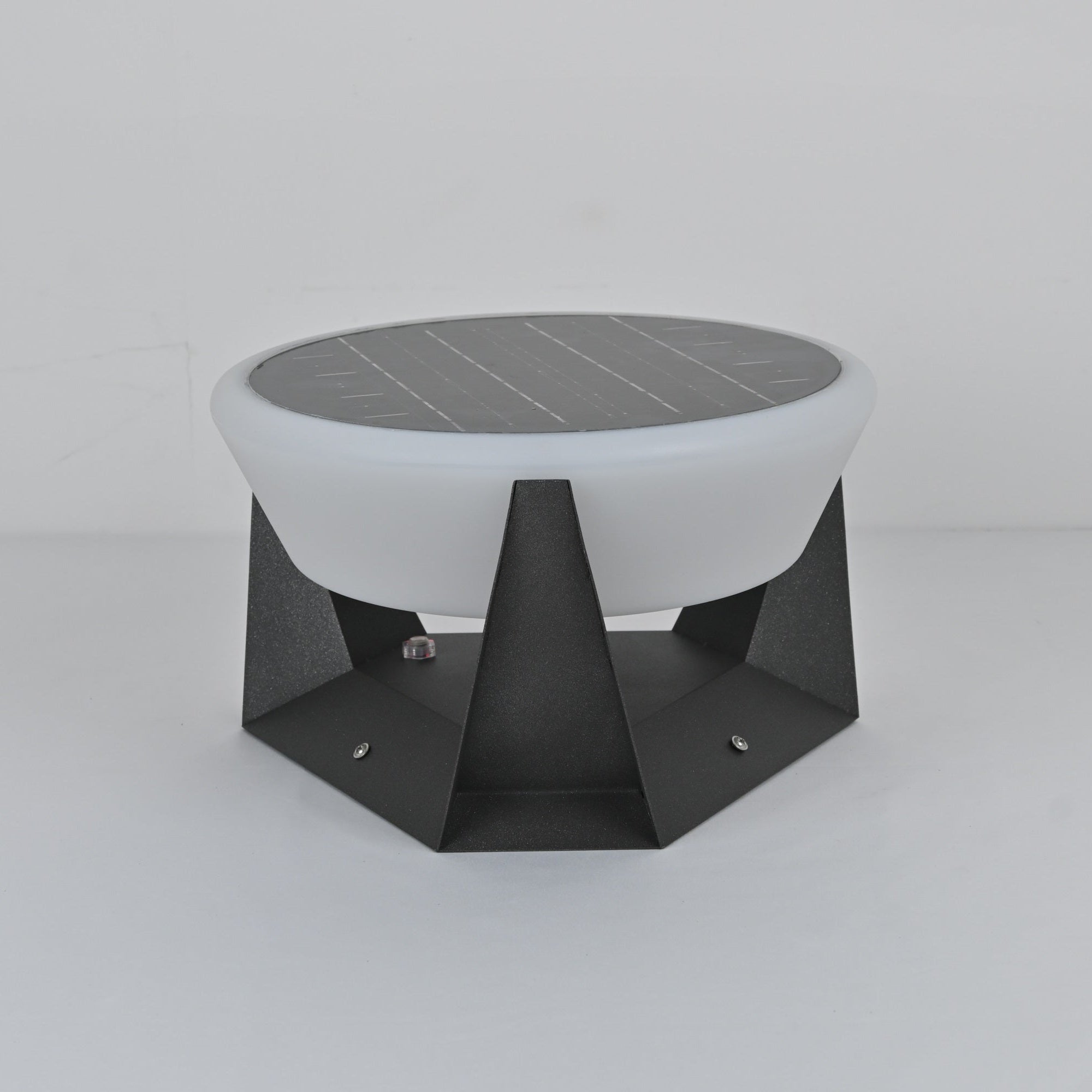 Auren Modern Solar Outdoor Light-Neutral Decor