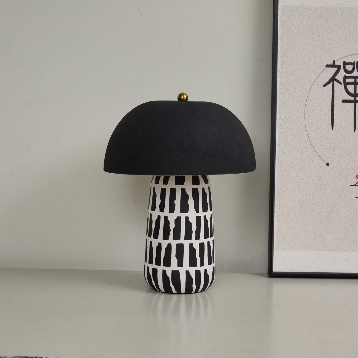 Geometric Pattern Ceramic Table Lamp-Neutral Decor