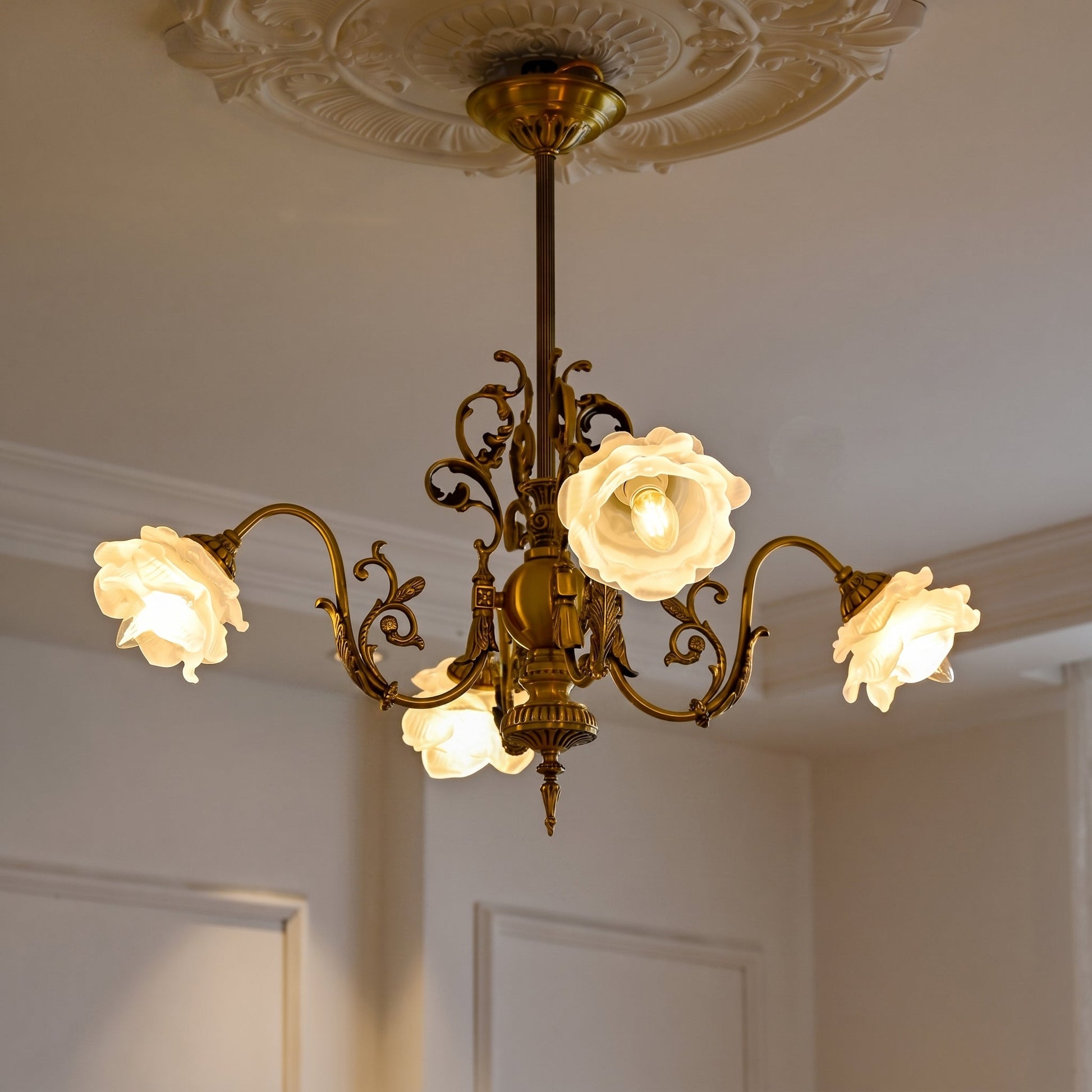 The 6-head Georgian Gardens Chandelier, showcasing its wider design.