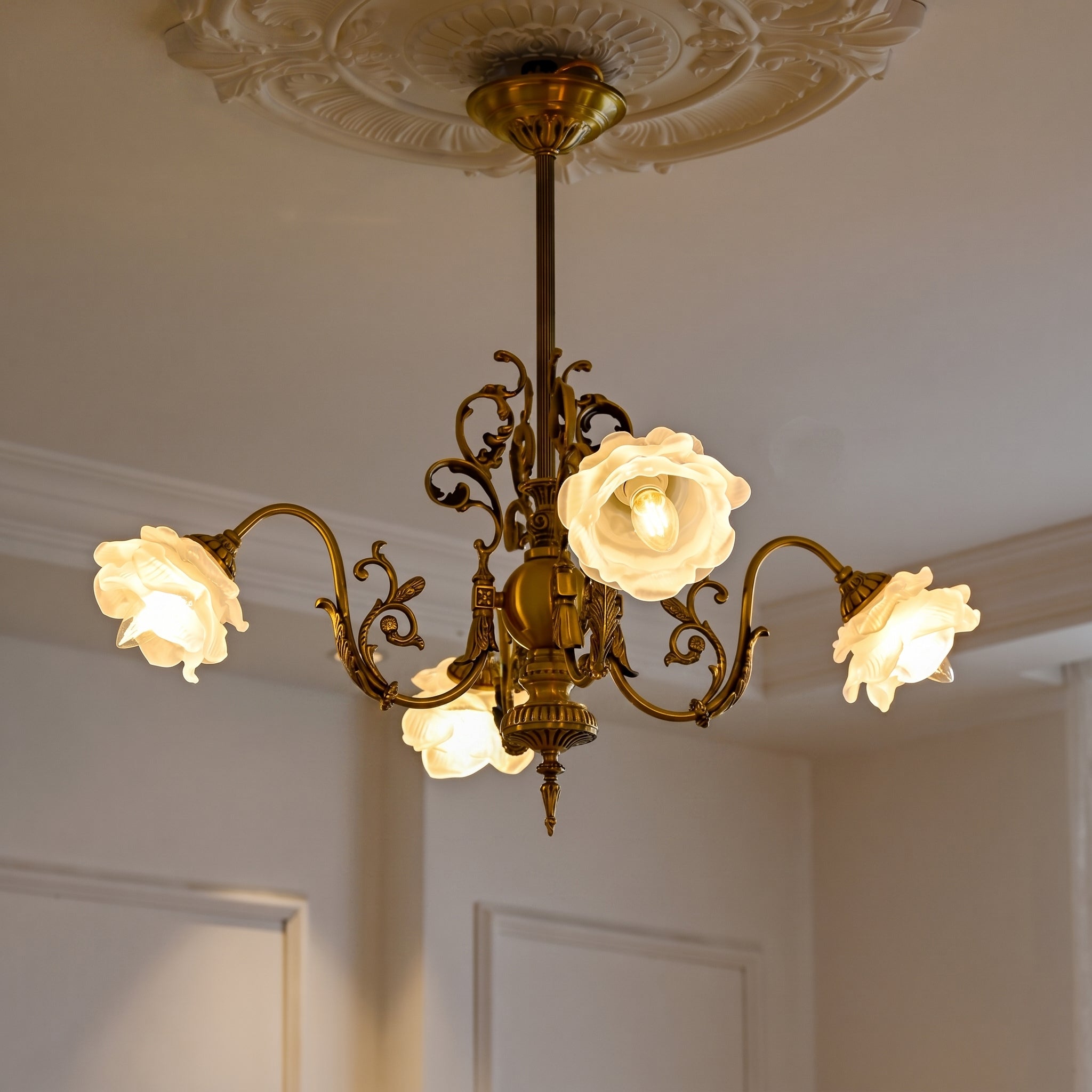 The 6-head Georgian Gardens Chandelier, showcasing its wider design.