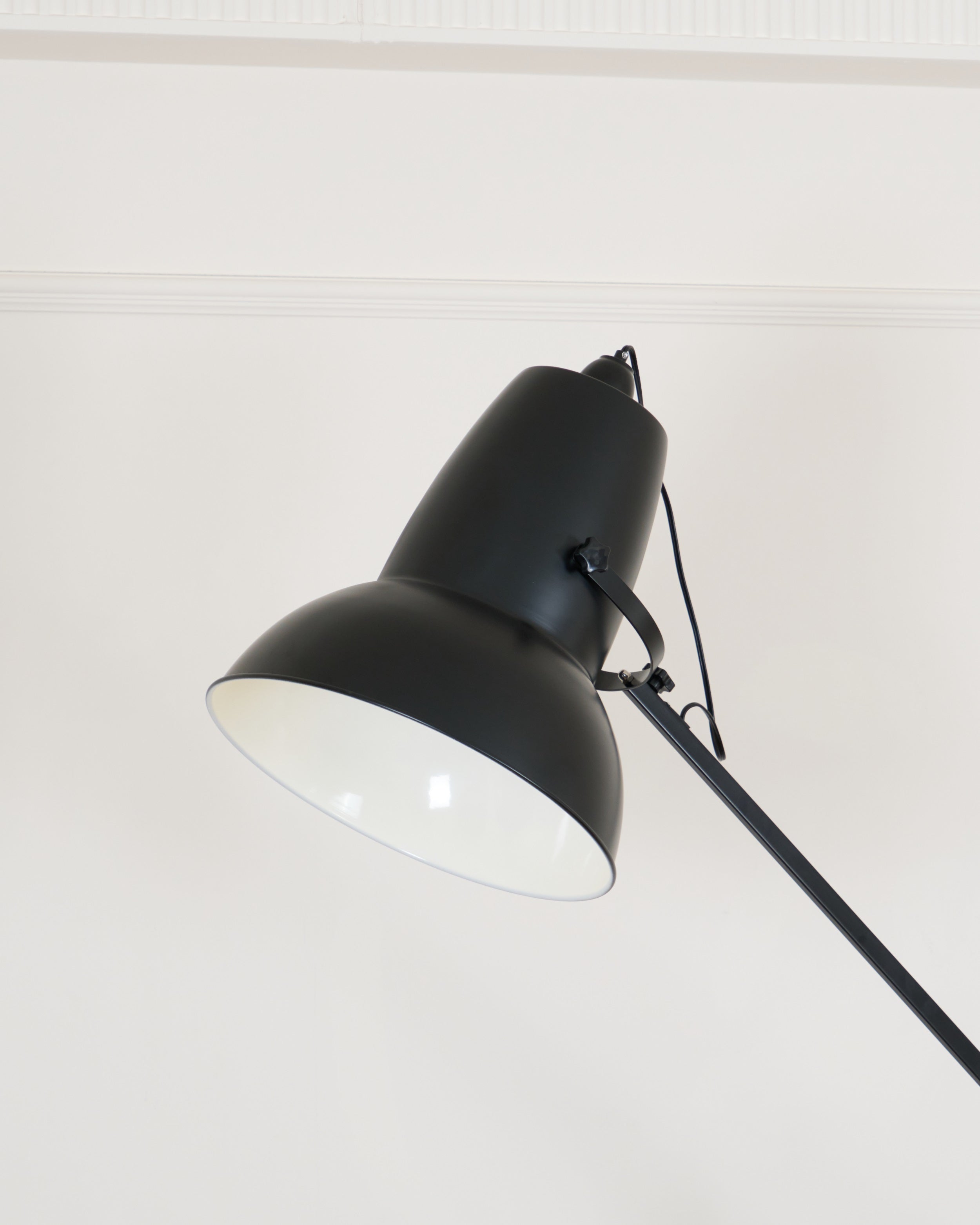 Dexter Floor Lamp
