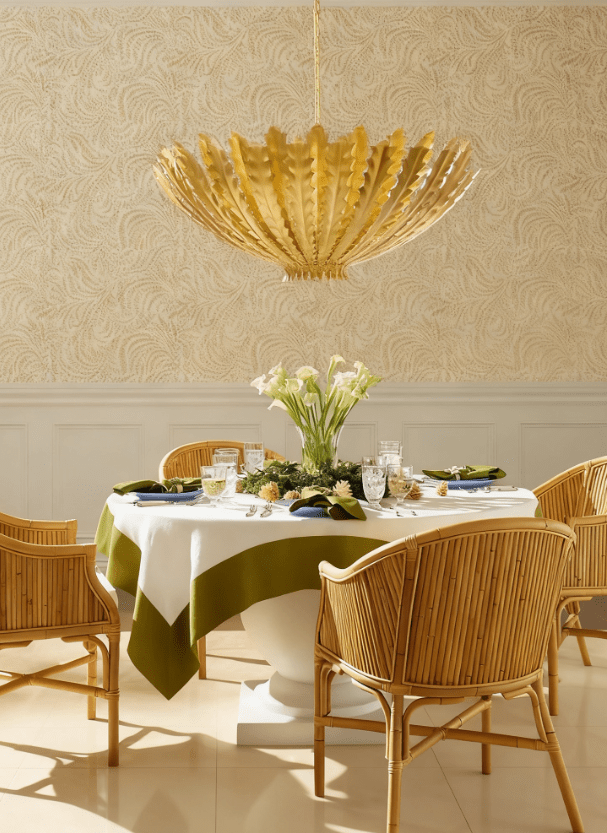 Aurelia Luxurious Gilded Acanthus Chandelier-Neutral Decor