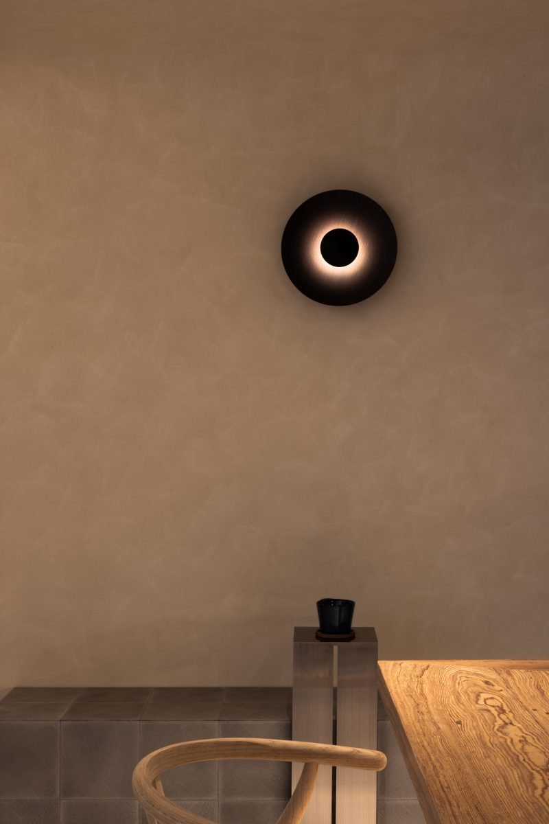 Ginger Modern Minimalist Round Wall Lamp-Neutral Decor