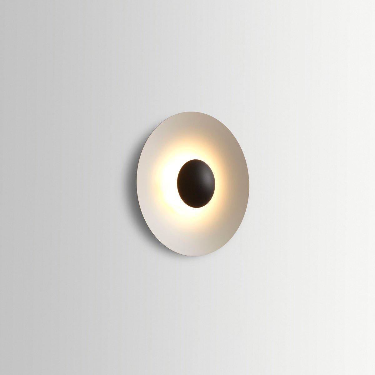 Ginger Modern Minimalist Round Wall Lamp-Neutral Decor