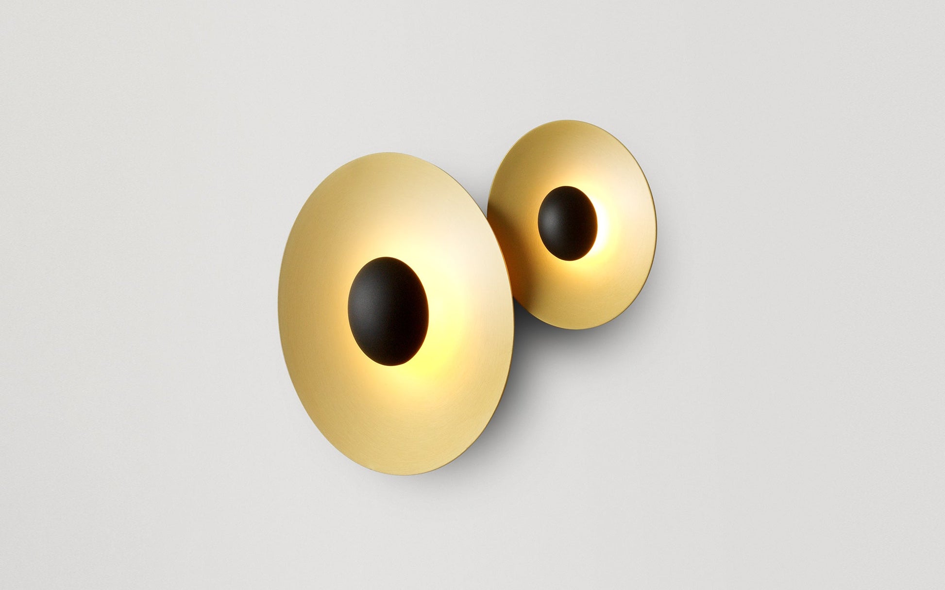Ginger Modern Minimalist Round Wall Lamp-Neutral Decor