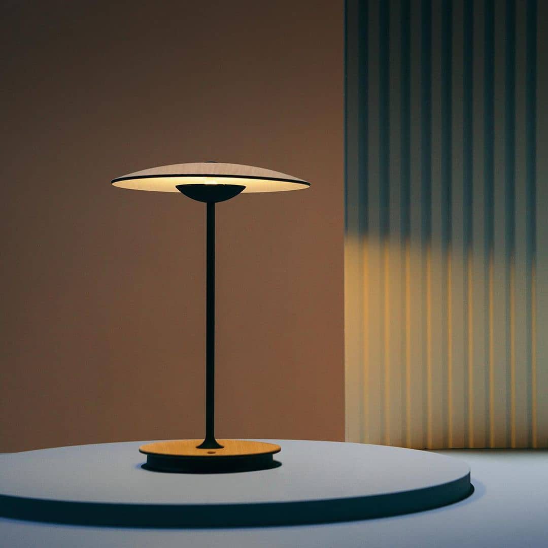 Leloz Table Light Slim Minimalist-Neutral Decor