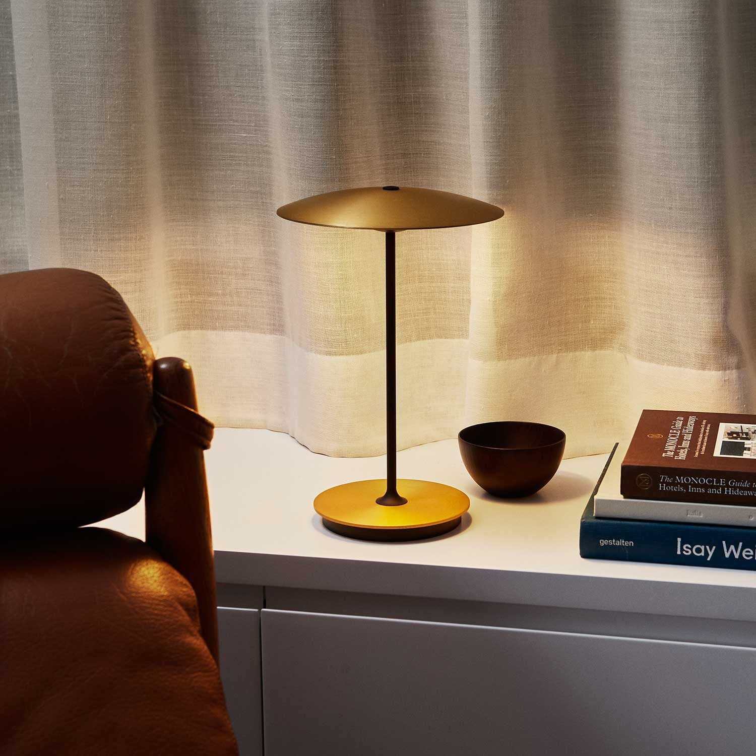 Leloz Table Light Slim Minimalist-Neutral Decor