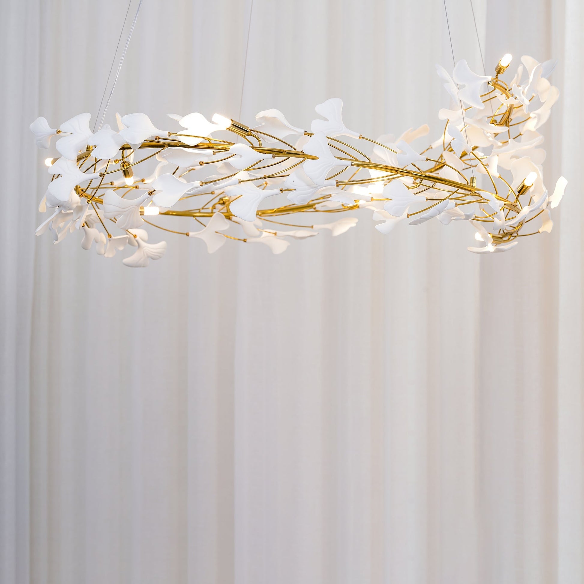 Umberis Pendant Lamp Gingko Porcelain Leaves Gold-Neutral Decor