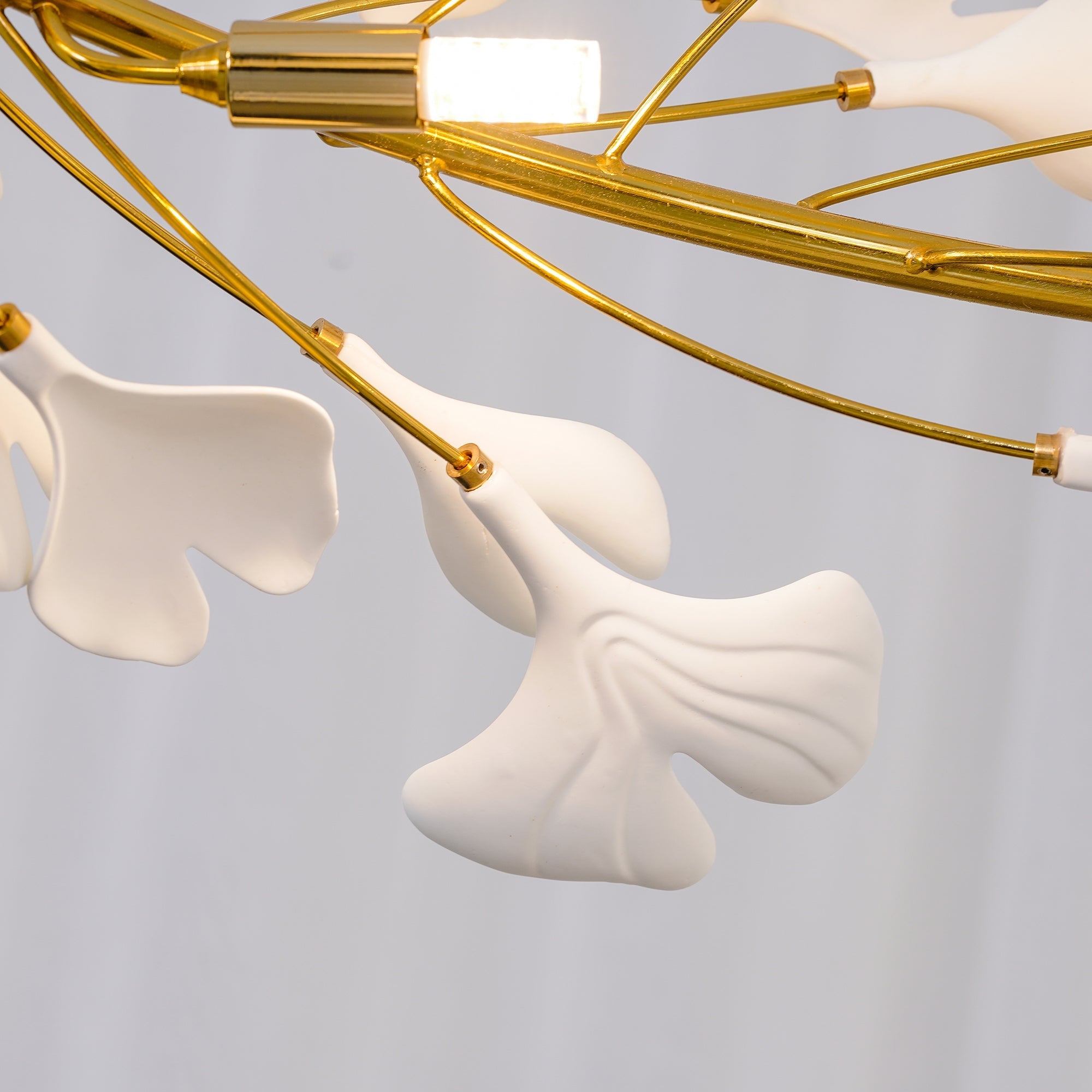 Umberis Pendant Lamp Gingko Porcelain Leaves Gold-Neutral Decor