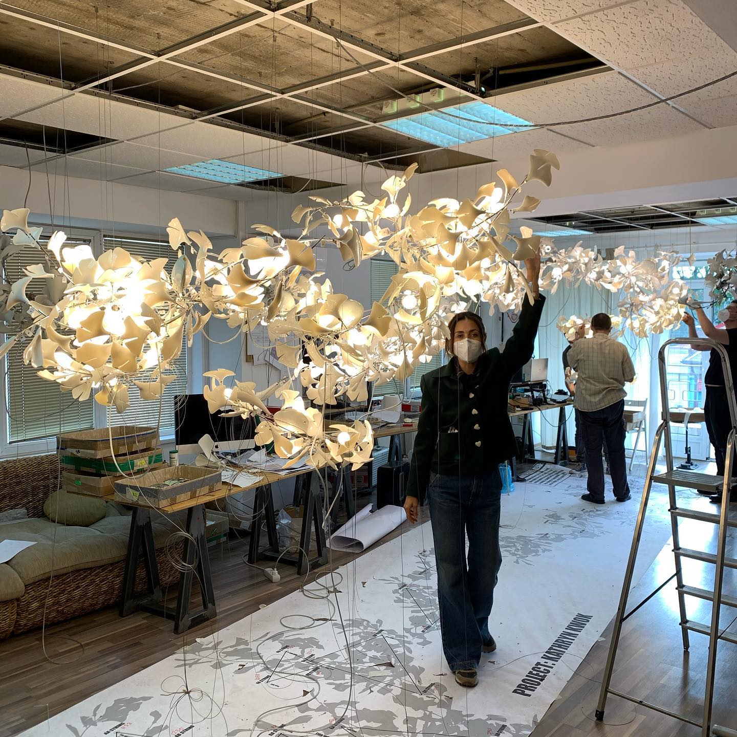 Eurzoris Gingko Leaf Chandelier-Neutral Decor