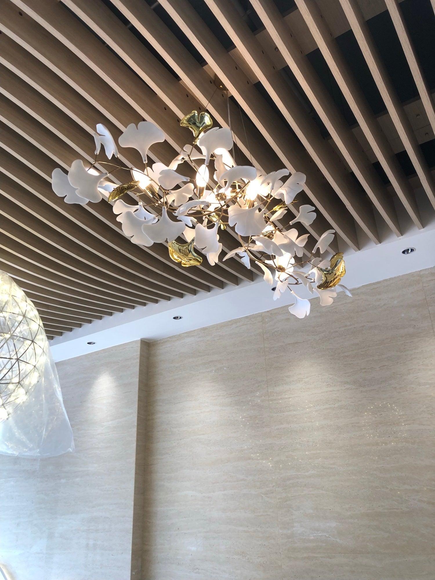 Chandelier White Ceramic Ginkgo Petals Gold