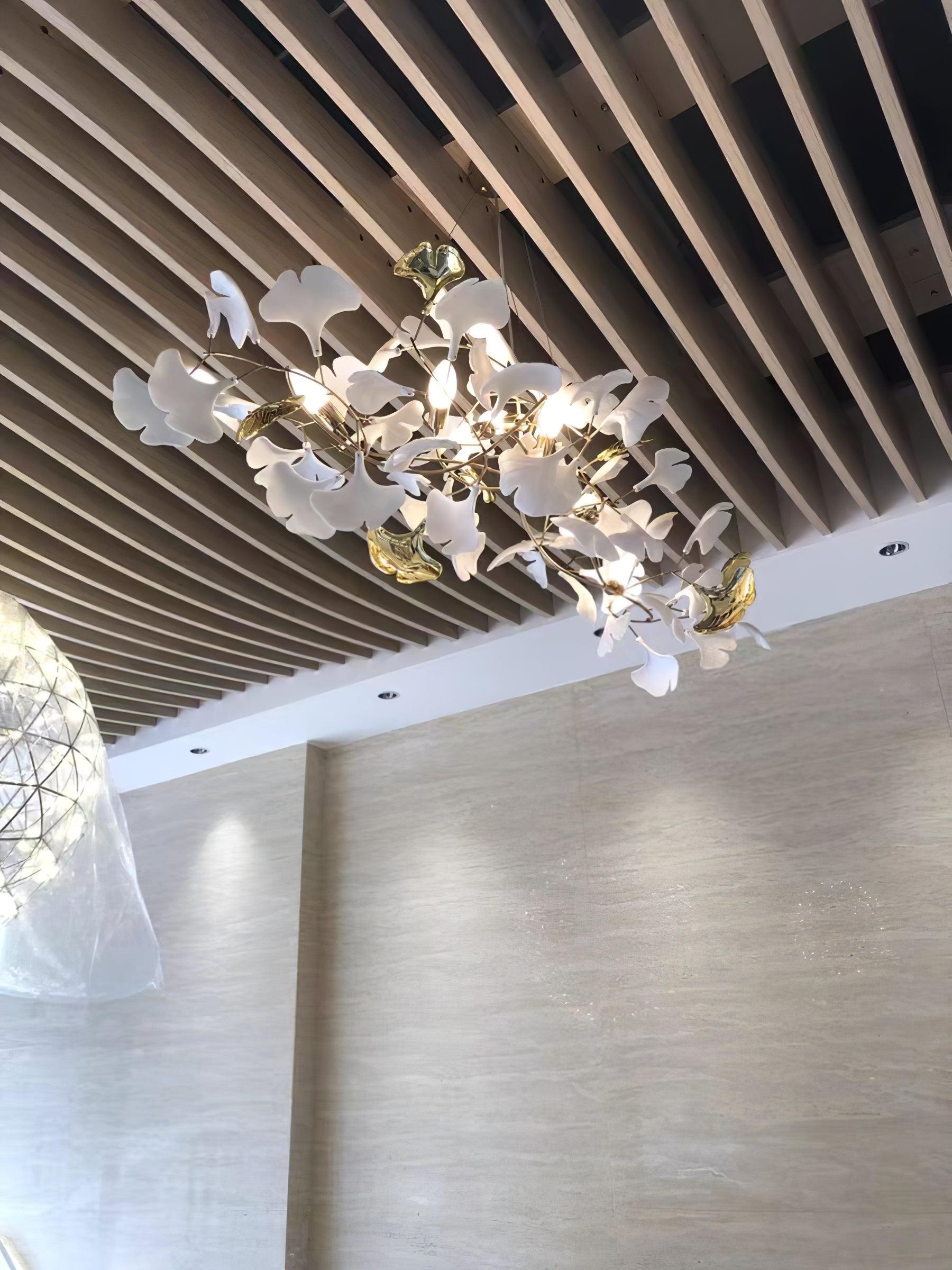 Lustra Chandelier Ceramic Gingko Petal-Neutral Decor