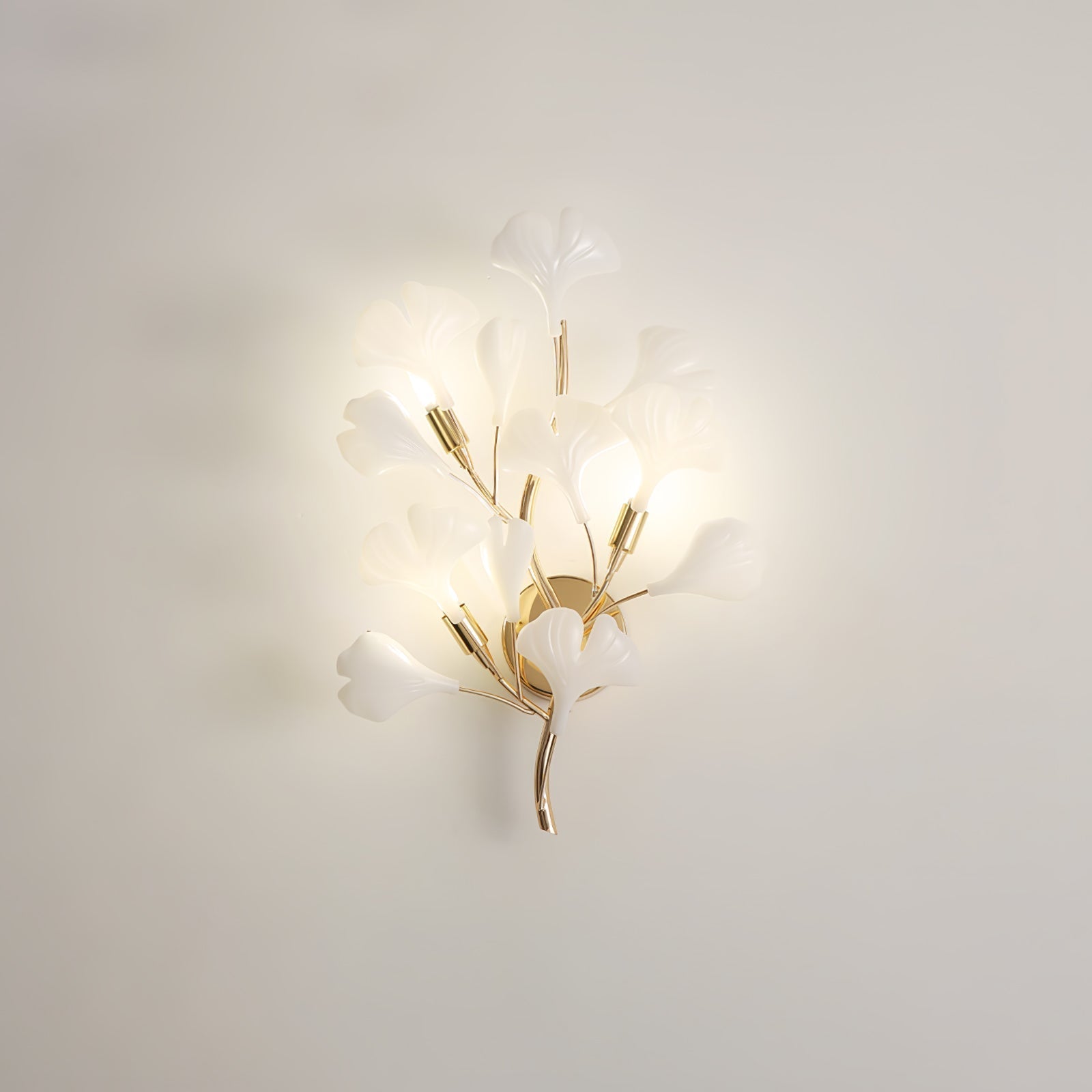 Oakes Postmodern Luxury Gingko Ceramics Wall Lamp-Neutral Decor