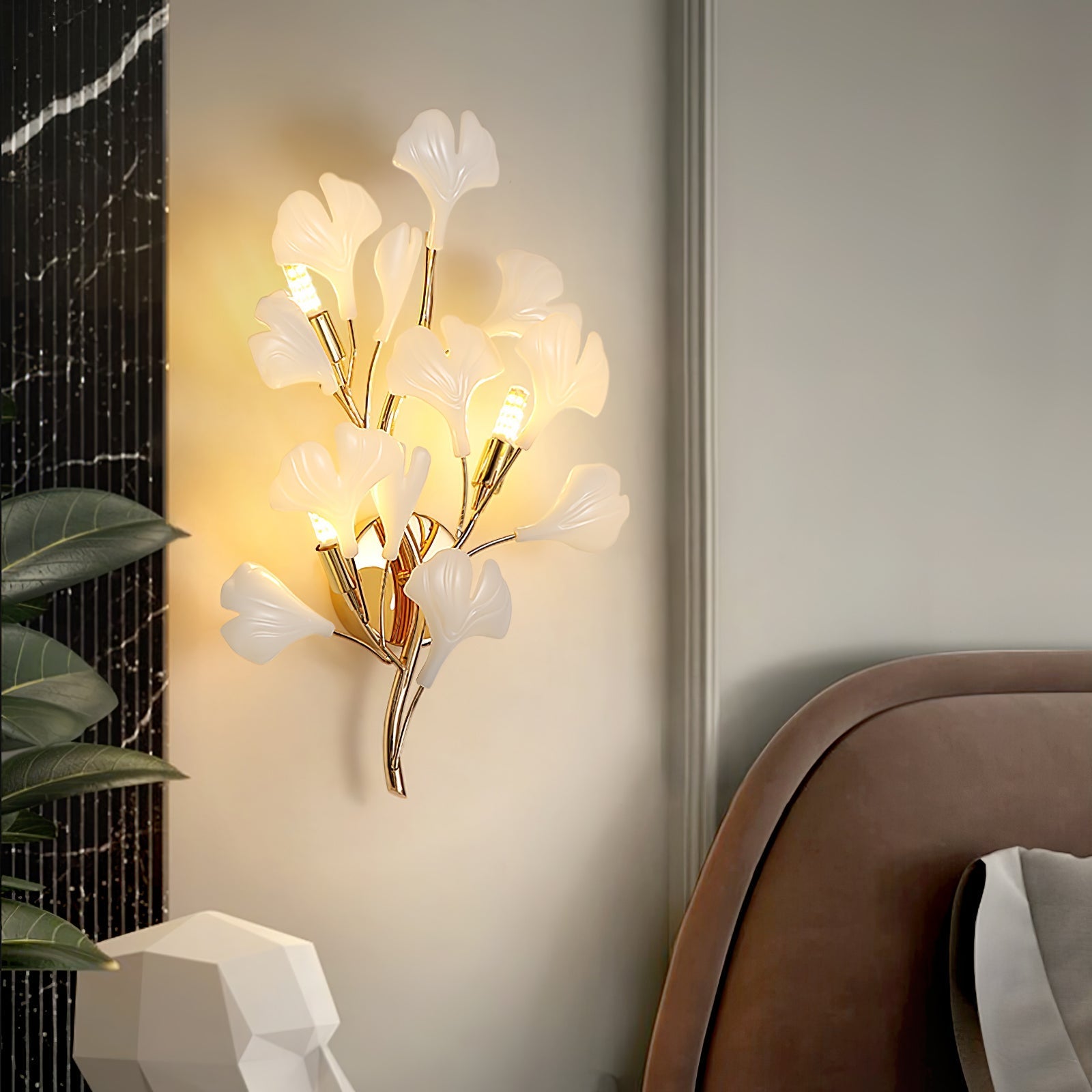 Oakes Postmodern Luxury Gingko Ceramics Wall Lamp-Neutral Decor