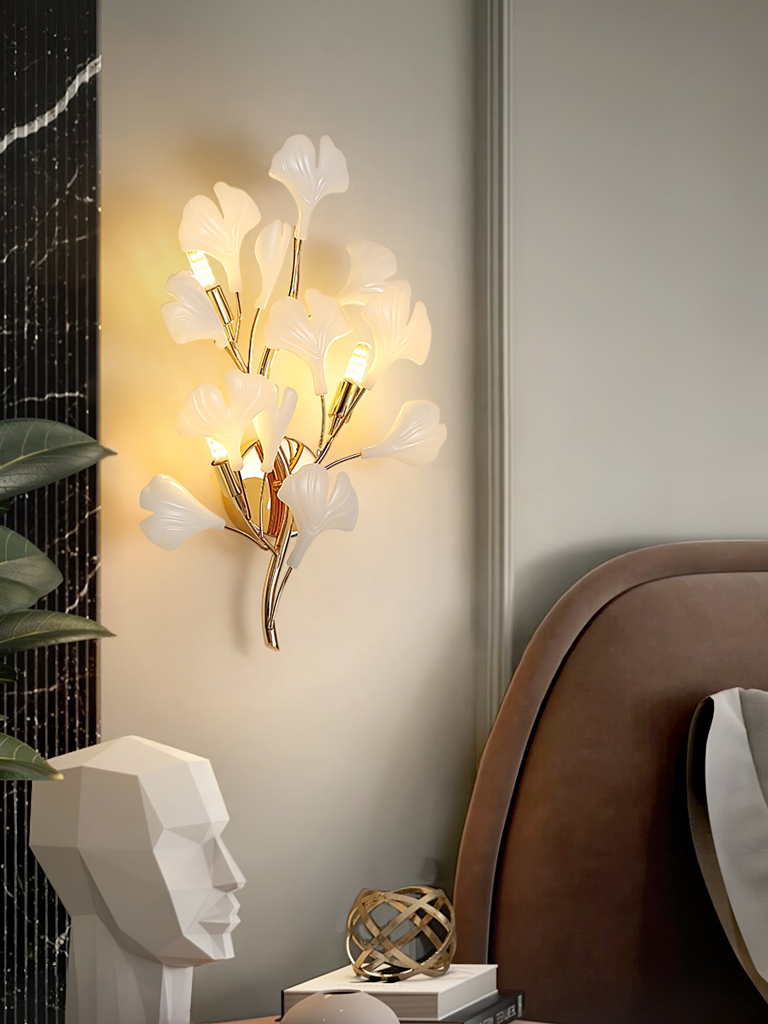 Oakes Postmodern Luxury Gingko Ceramics Wall Lamp-Neutral Decor