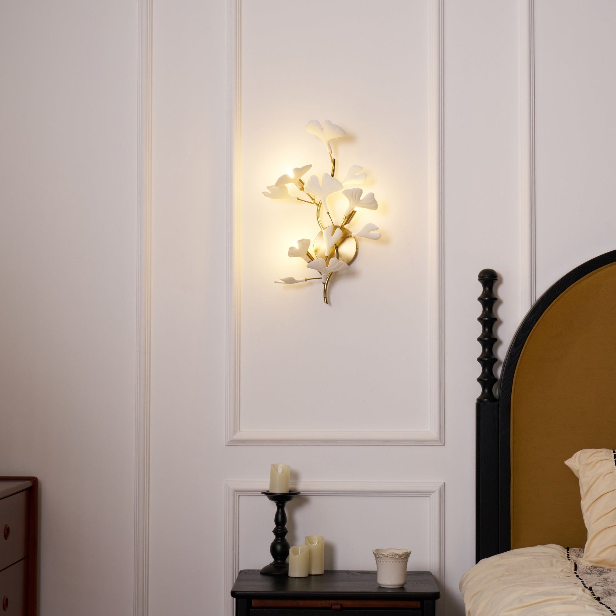 Oakes Postmodern Luxury Gingko Ceramics Wall Lamp-Neutral Decor