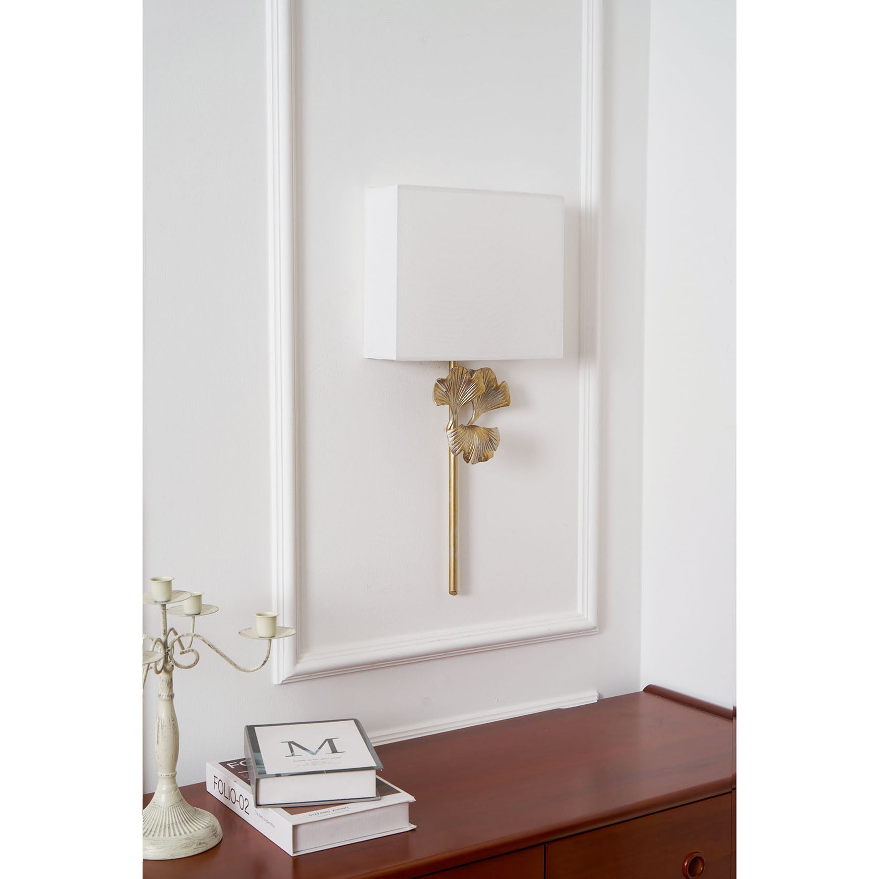 Rosamund Wall Lamp