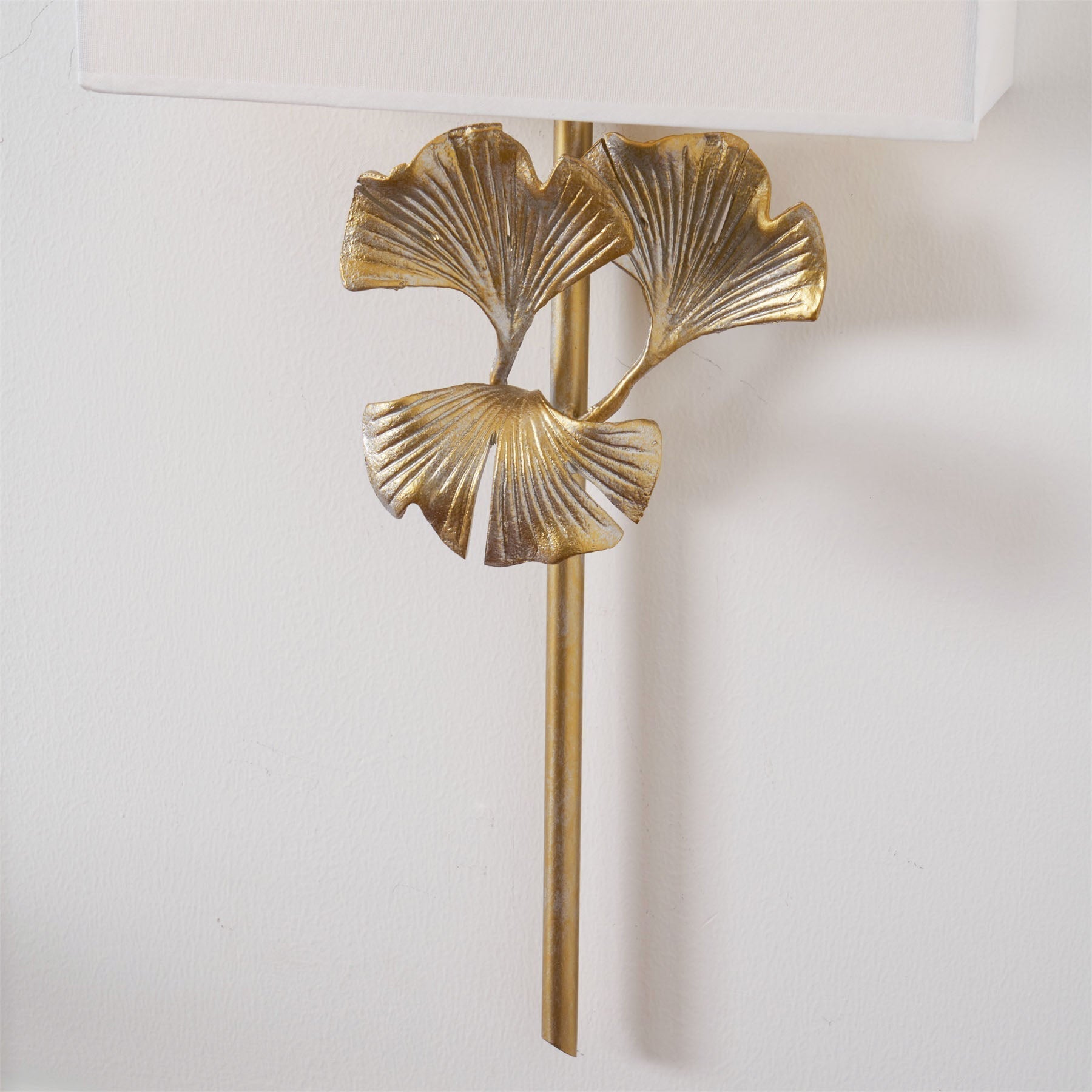 Daisy Wall Lamp Ginkgo Leaf - Neutralighting