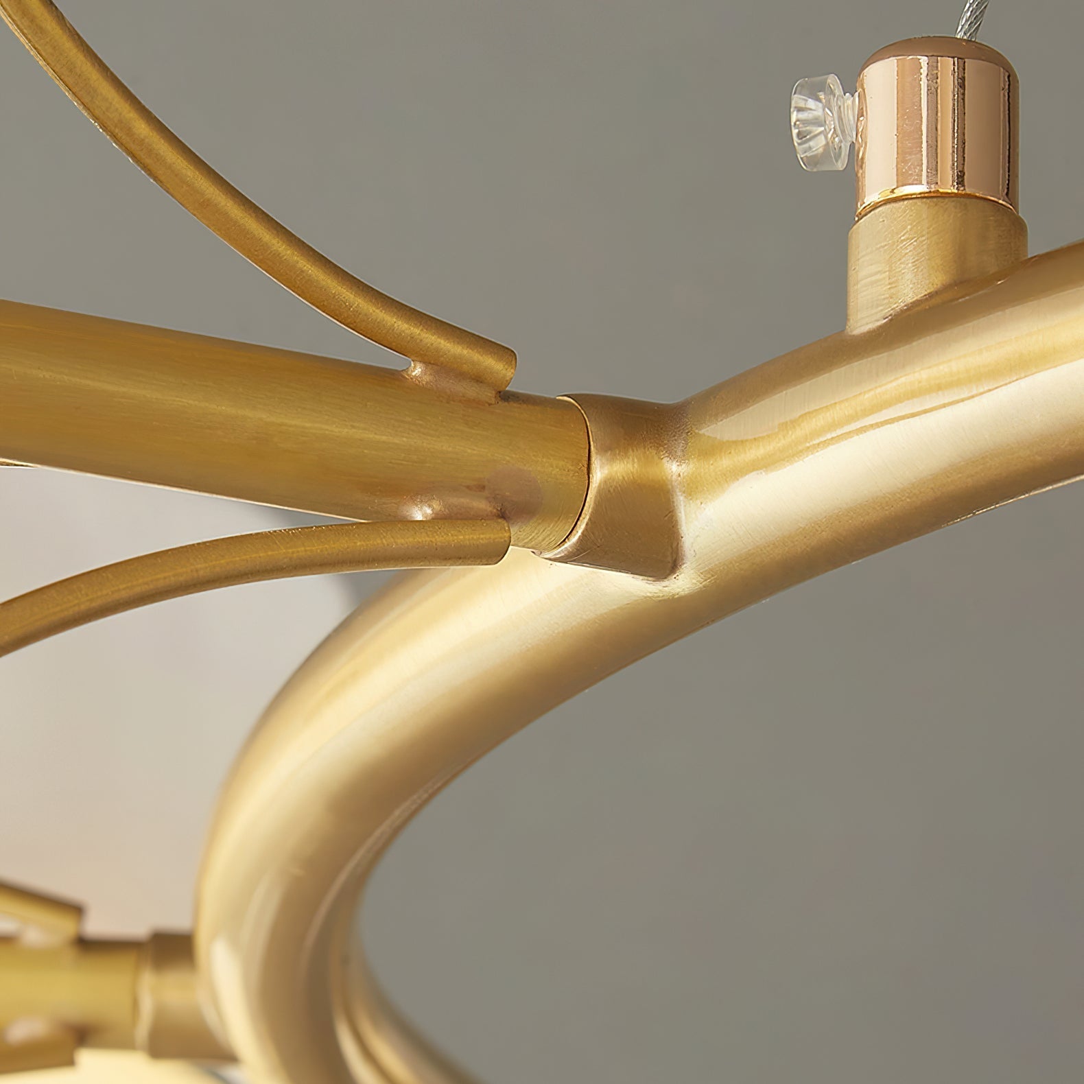 Fidova 8-Light Globe Chandelier