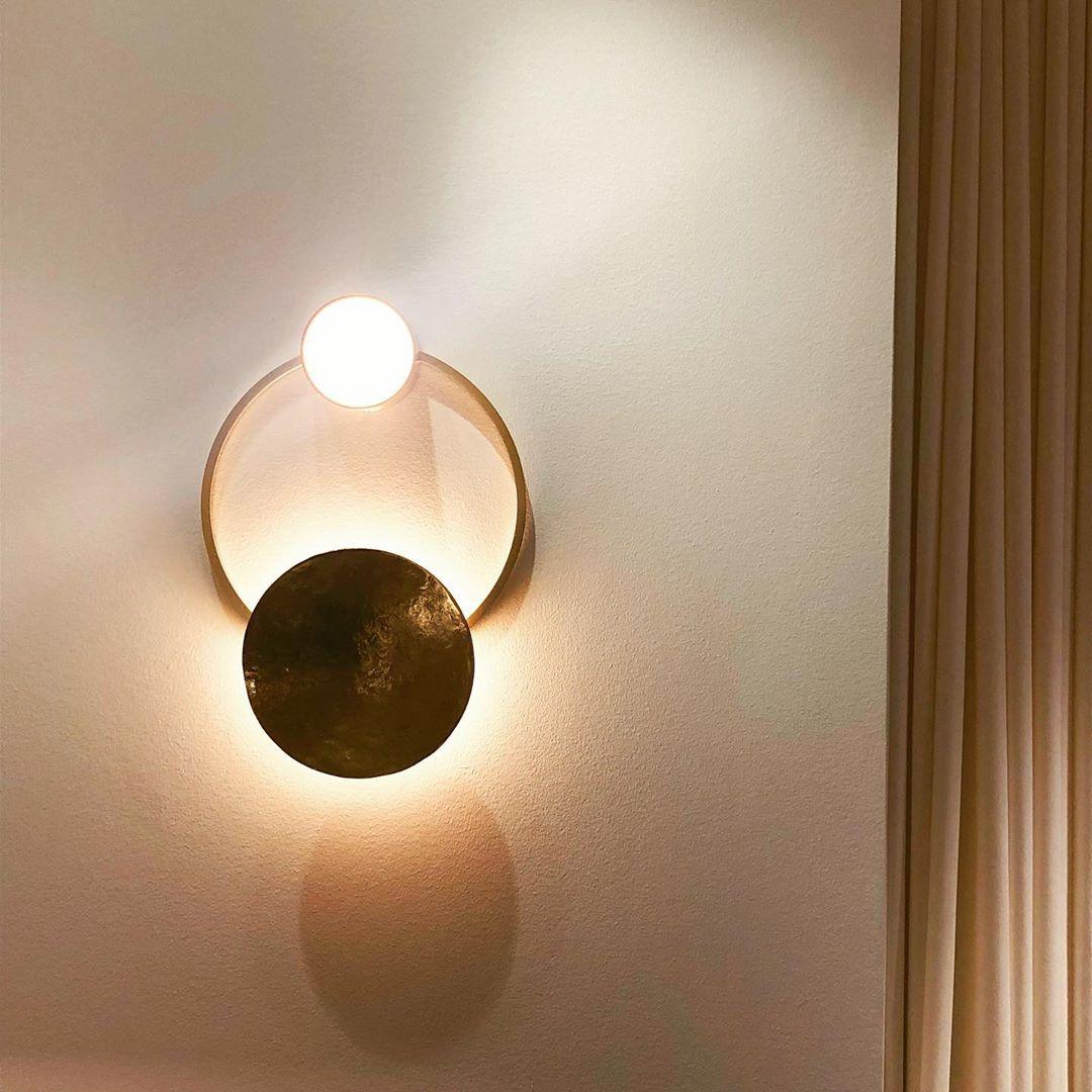 Elynis Brass & Glass Modern Wall Lamp-Neutral Decor