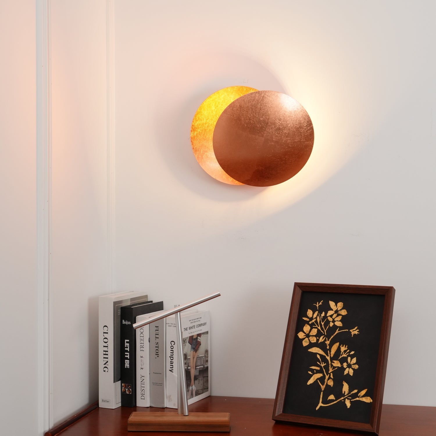 Fioris Modern Minimalist Art Wall Lamp-Neutral Decor