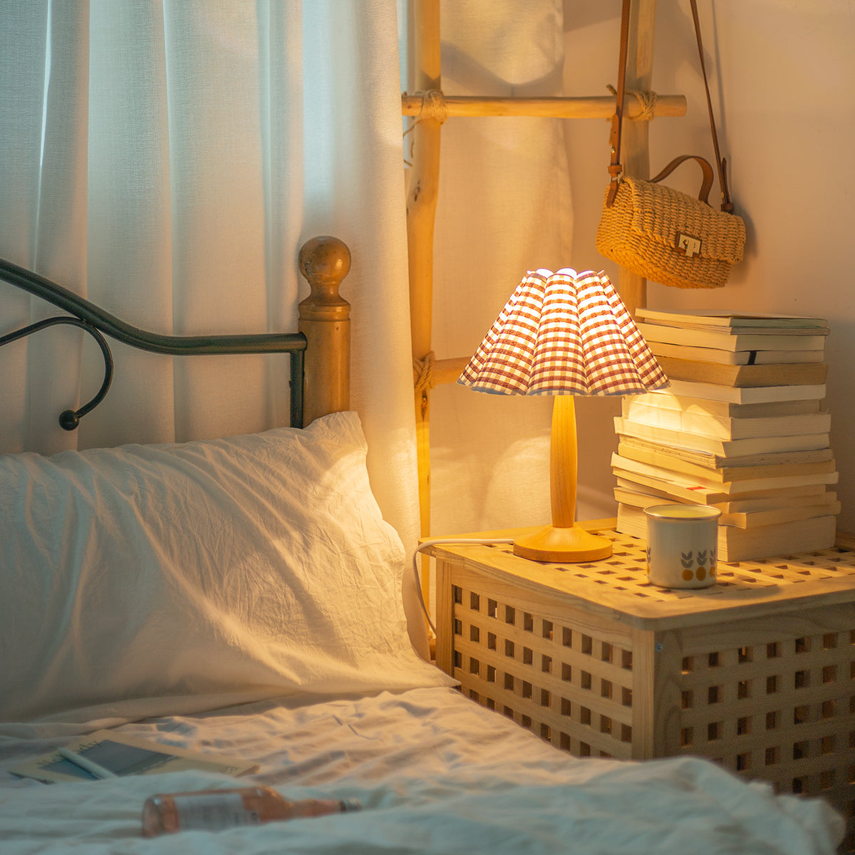 Hattie Table Lamp