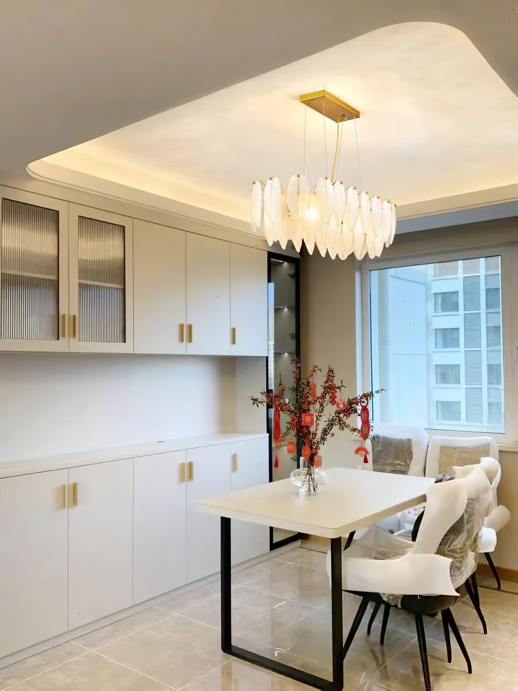 Lustra Chandelier Feather Glass Frosted Layered-Neutral Decor