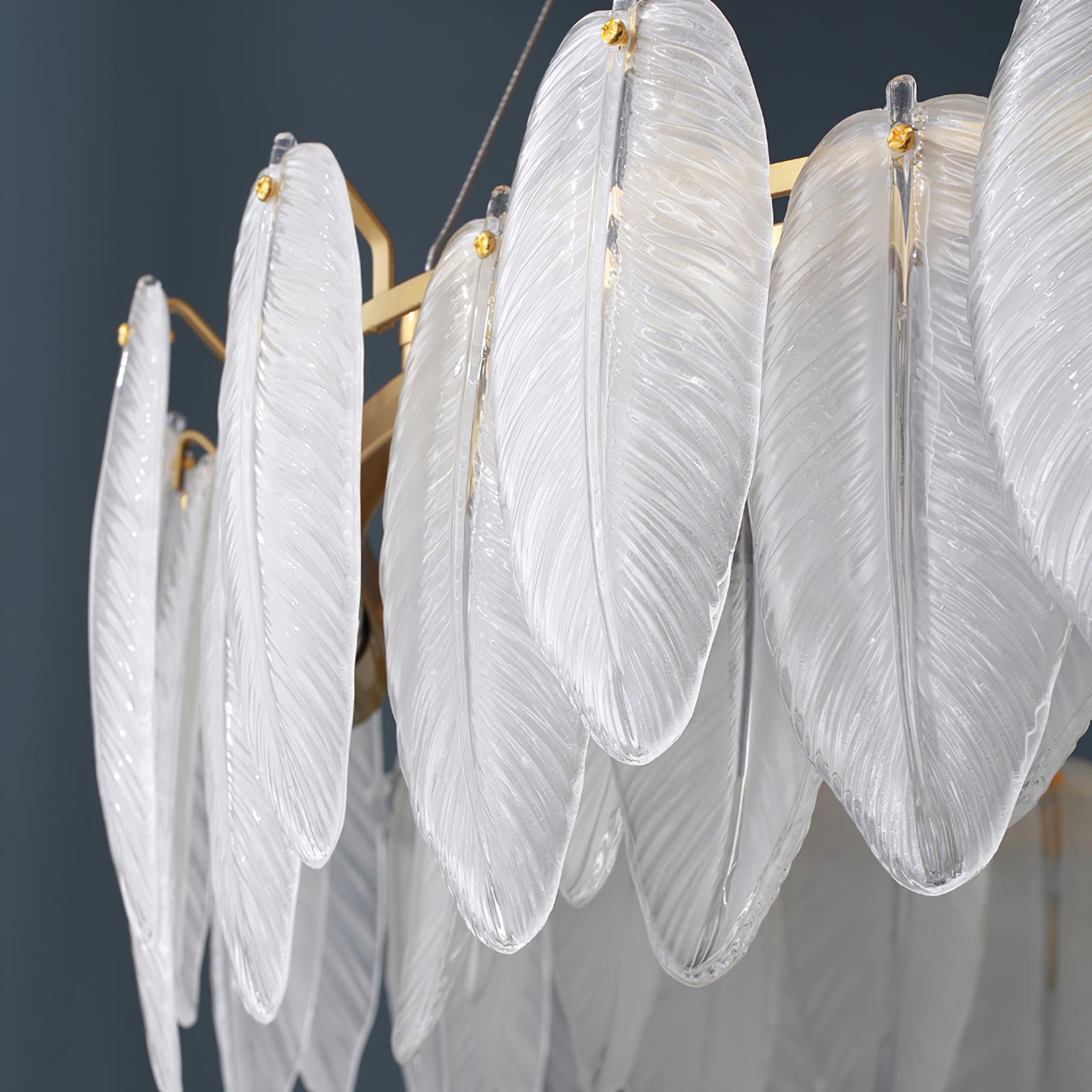 Lustra Chandelier Feather Glass Frosted Layered-Neutral Decor