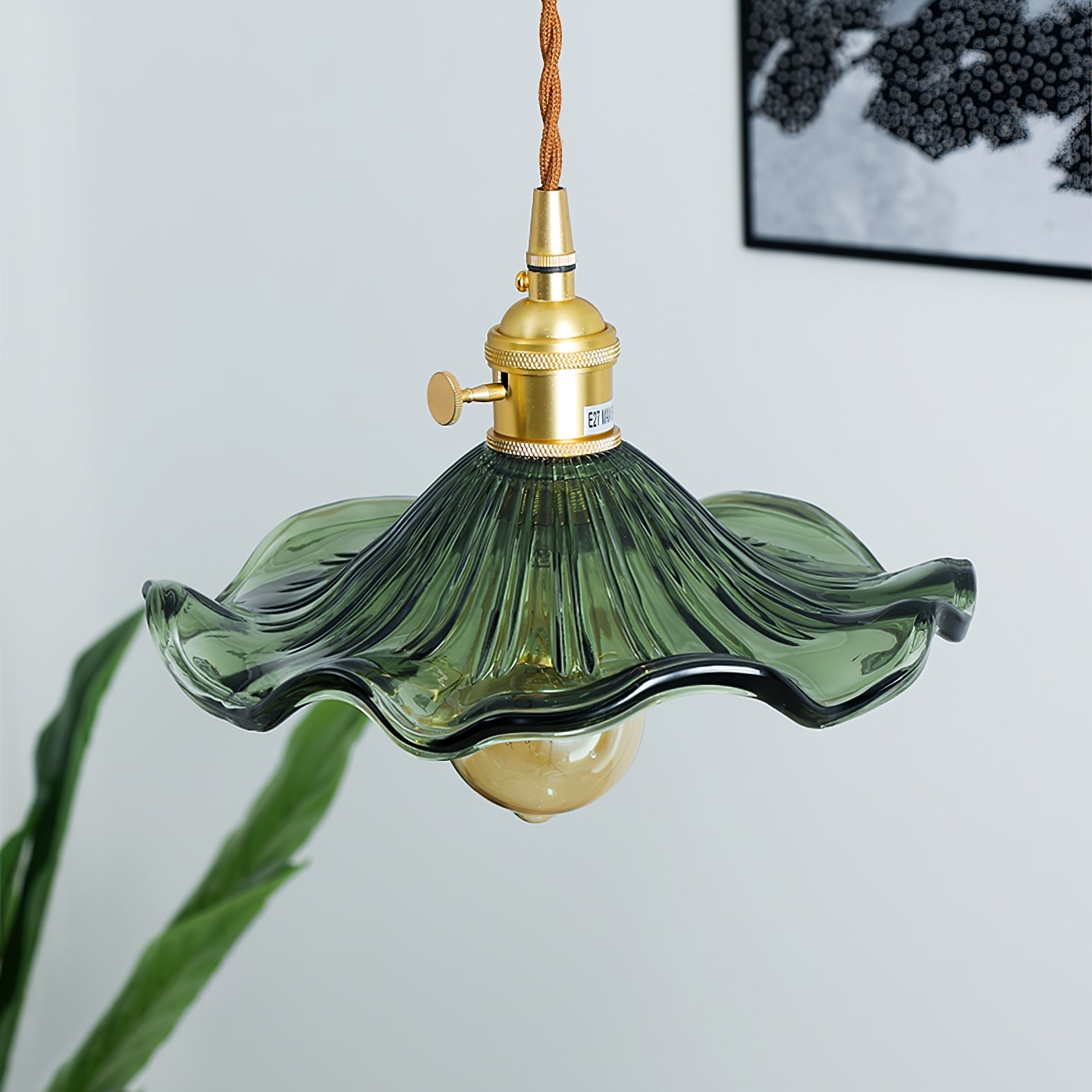 Daphne Modern Glass Flower Pendant Light-Neutral Decor